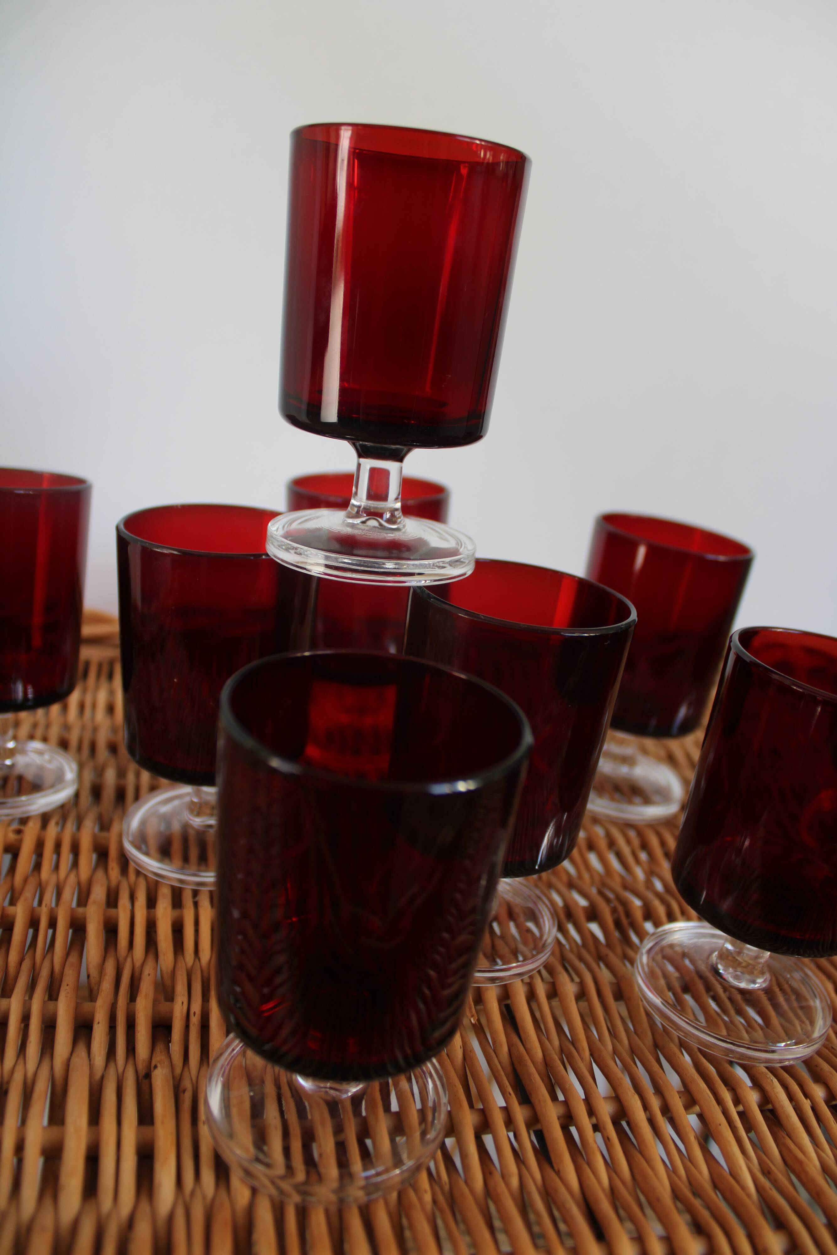 9 verres à vin rouges Luminarc