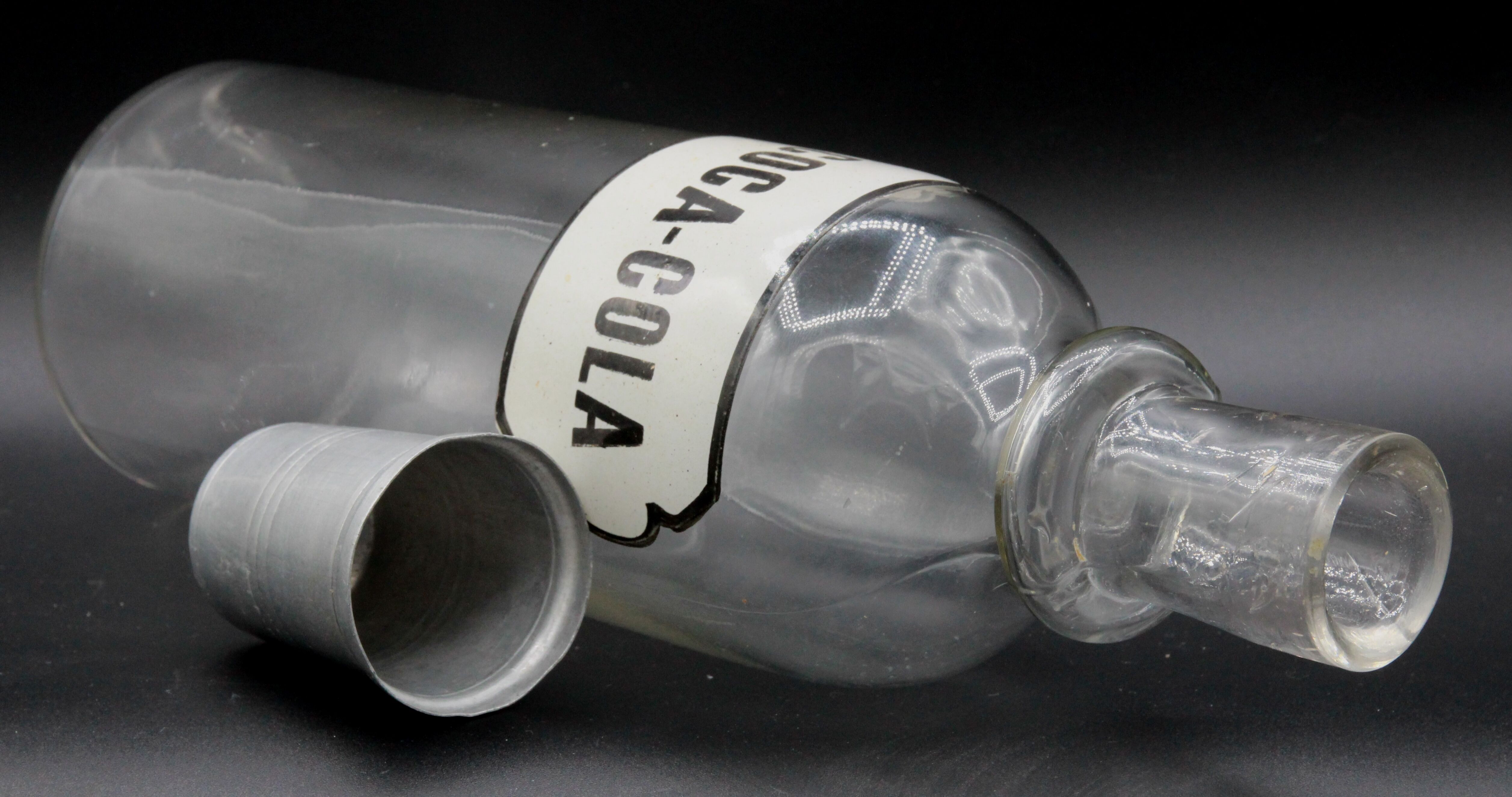 Coca-cola syrup bottle original 1900's united states pharmacy drink