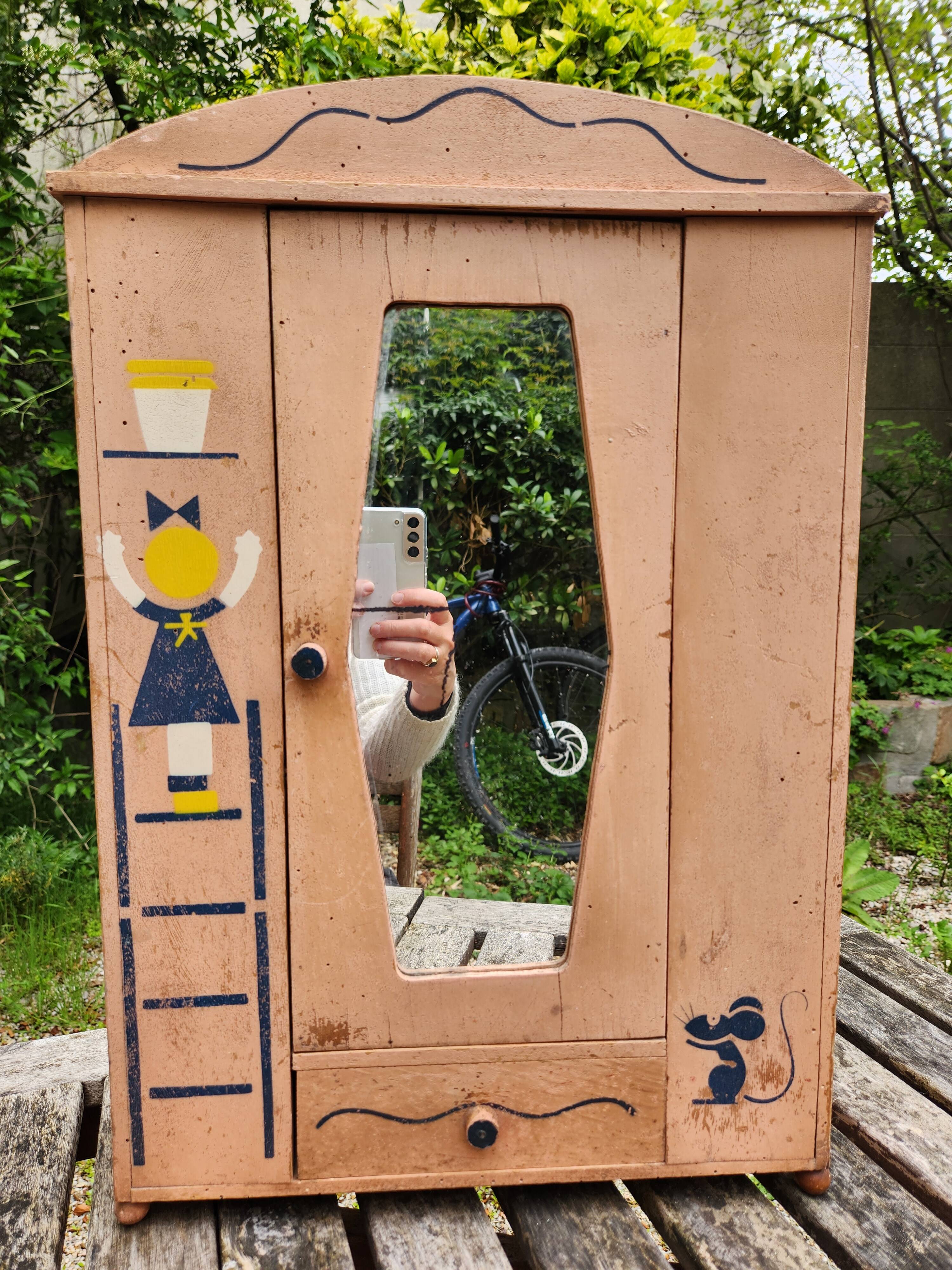 Vintage doll wardrobe