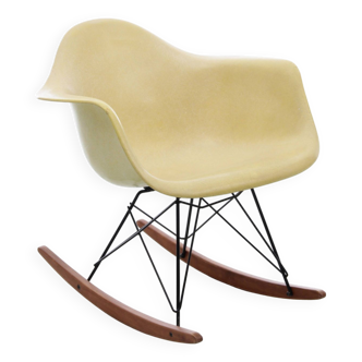 RAR Rocking Chair Eames pale yellow original and vintage - Herman Miller