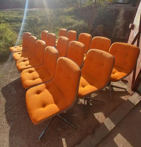 Lot de 15 fauteuils vintage de bureau Steelcase-Strafor de Randall Buck.