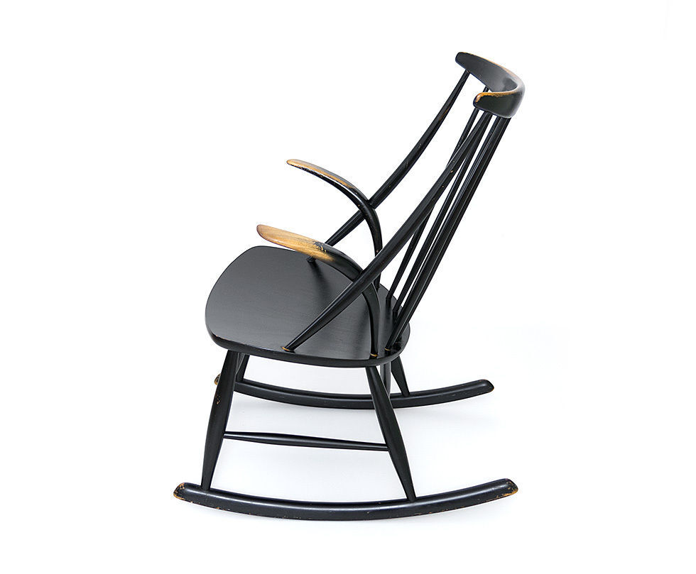 Rocking chair design Illum Wikkelso For Niels Eilersen