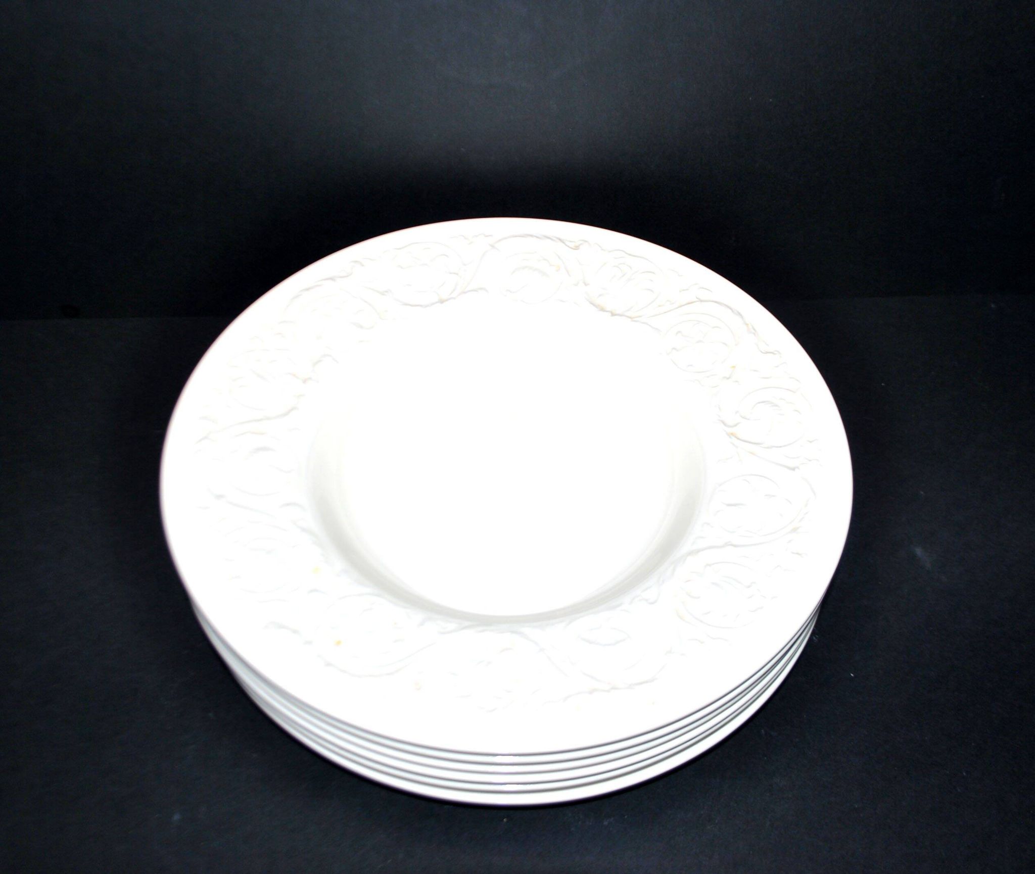 Wedgwood set of 6 pasta plates, Patrician garland, England