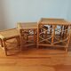 Tables gigognes en rotin et cannage – Esprit Riviera – Vers 1970/80