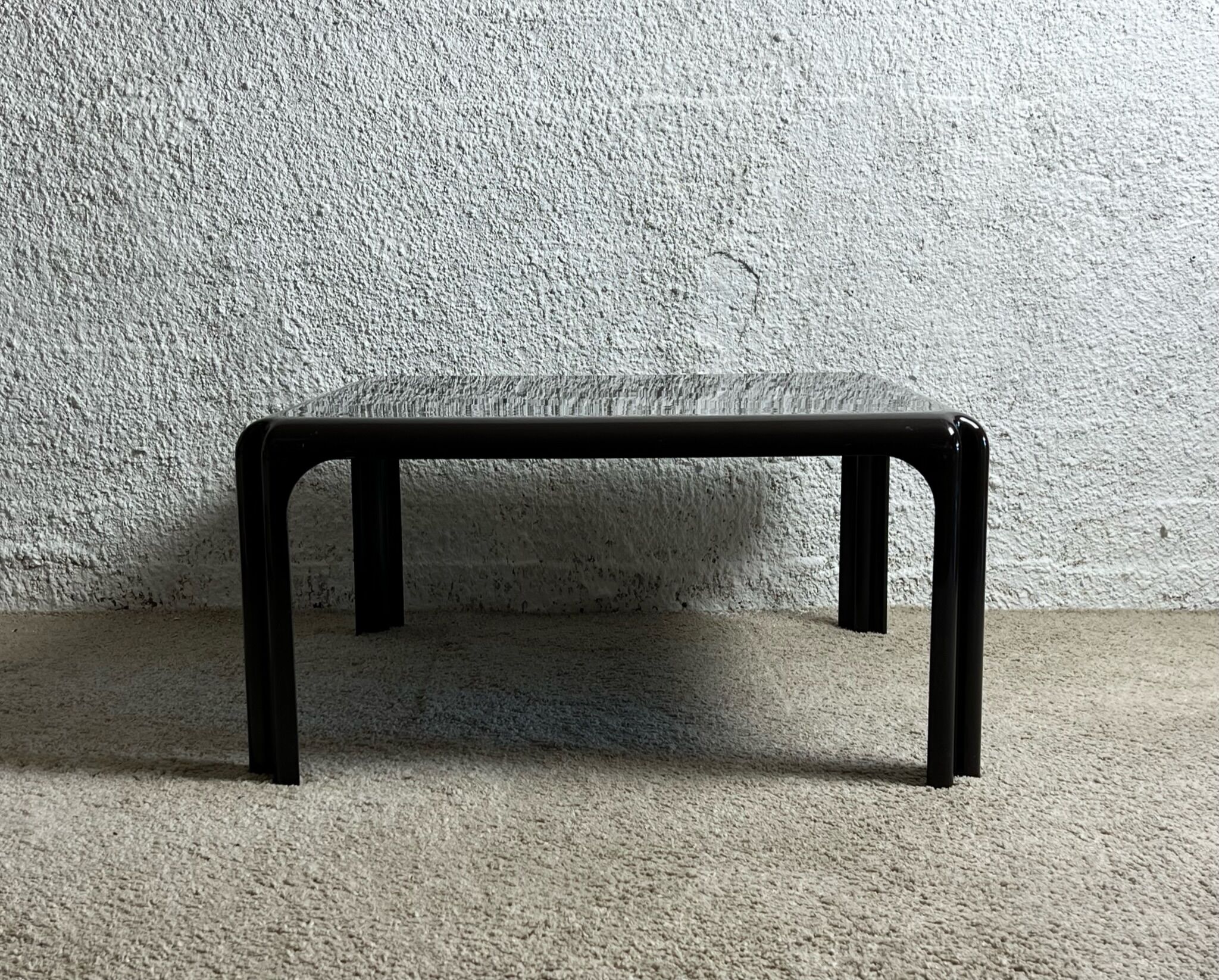 Table basse par Vico Magistretti pour Artemide, Space Age