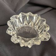 Art deco ashtray in old vintage molded glass glass pocket emptier