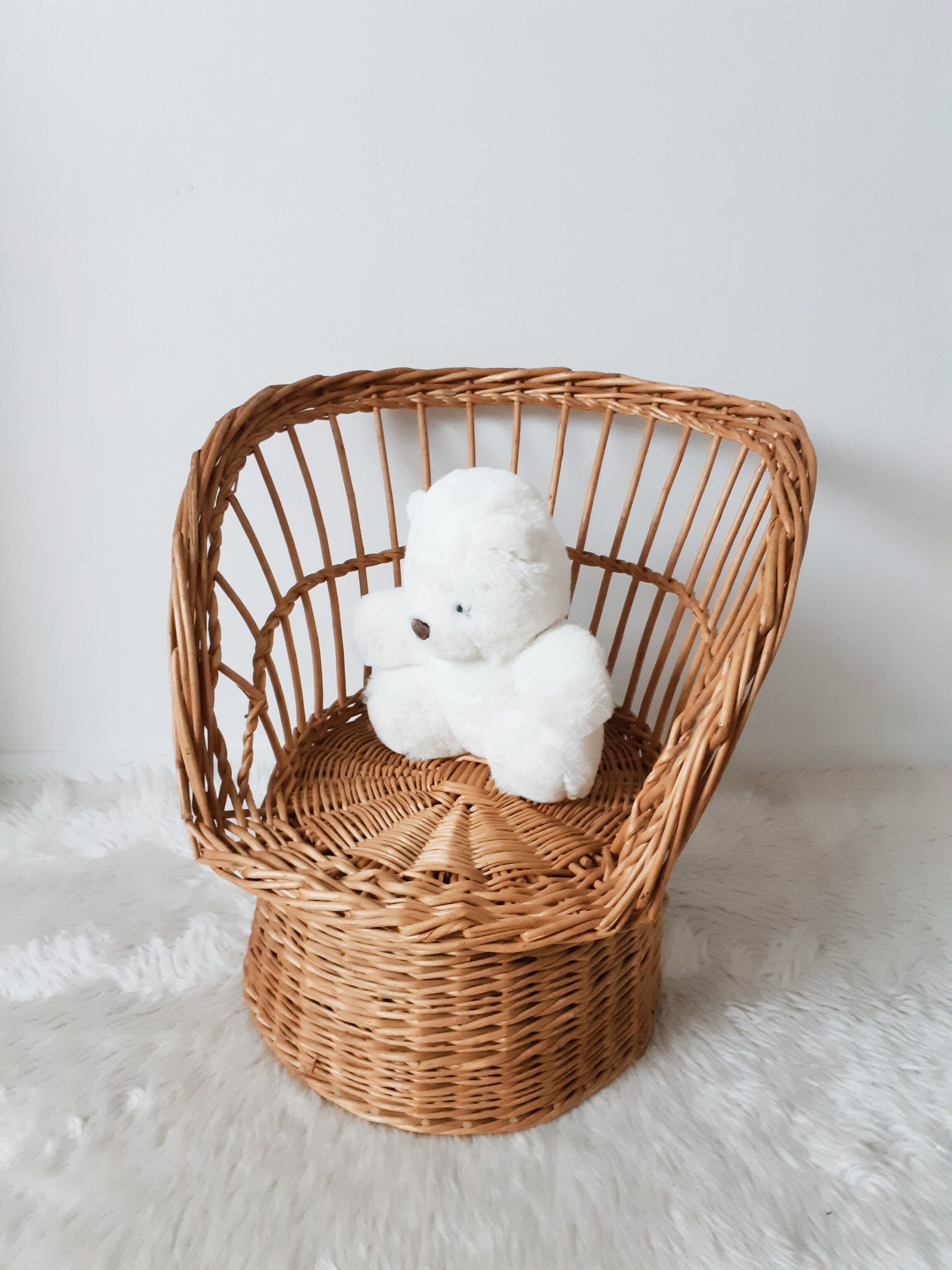 armchair basket in wicker / rattan, child, vintage
