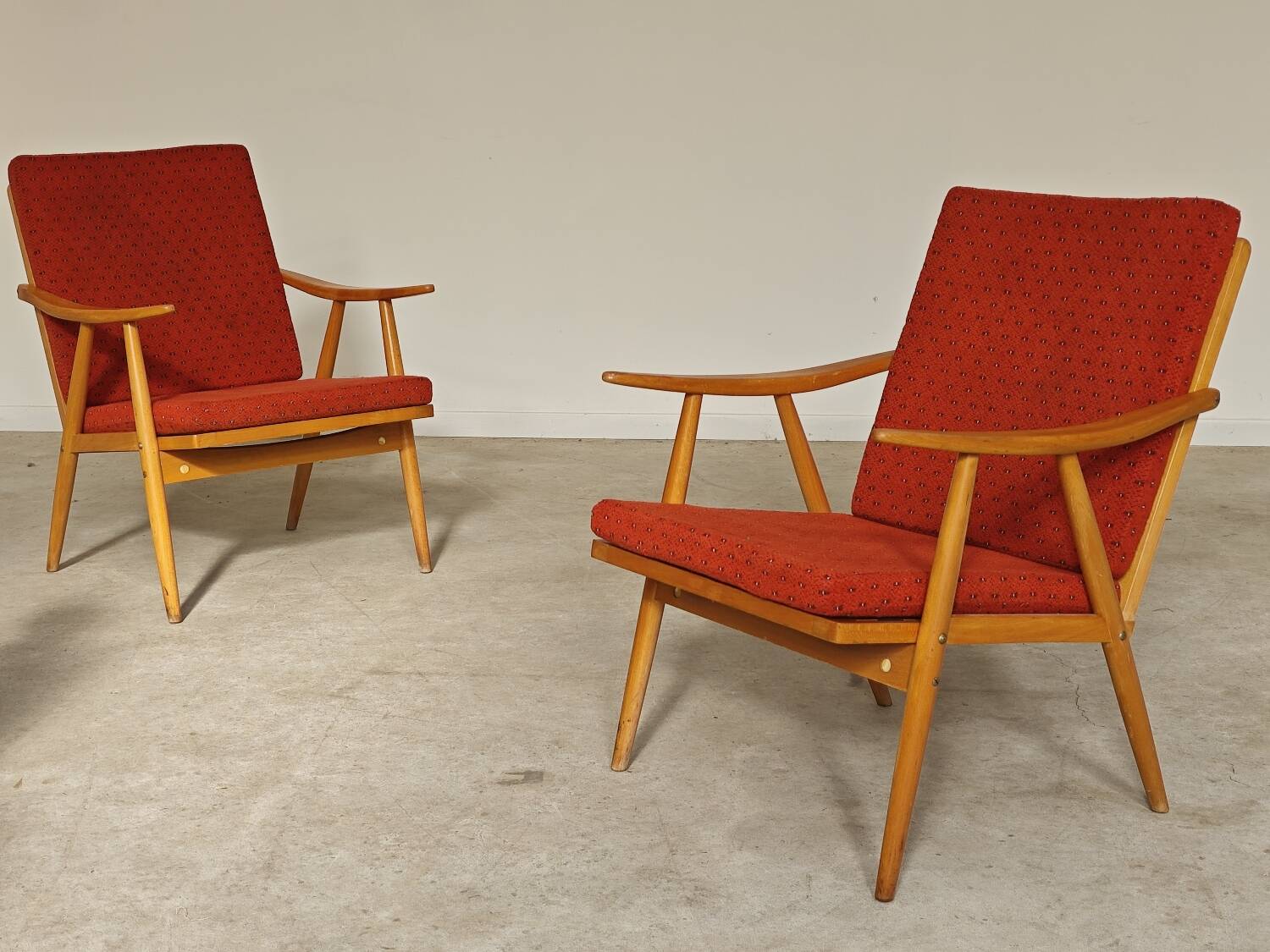 Pair of Boomerang armchairs by Antonin Suman for Ton (Thonet) 60