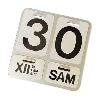Danese perpetual calendar