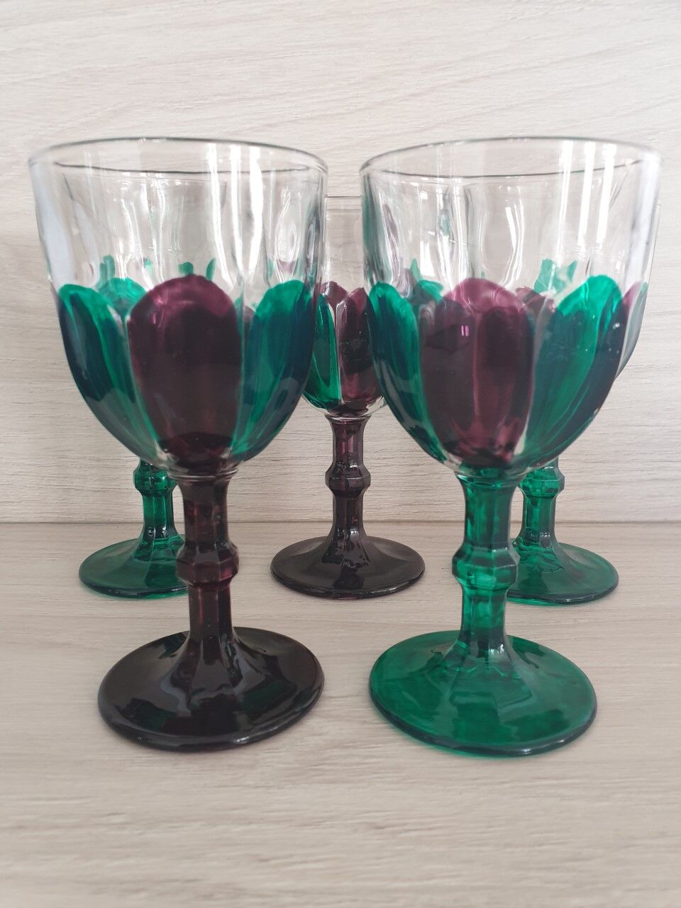 Wine glasses 80s