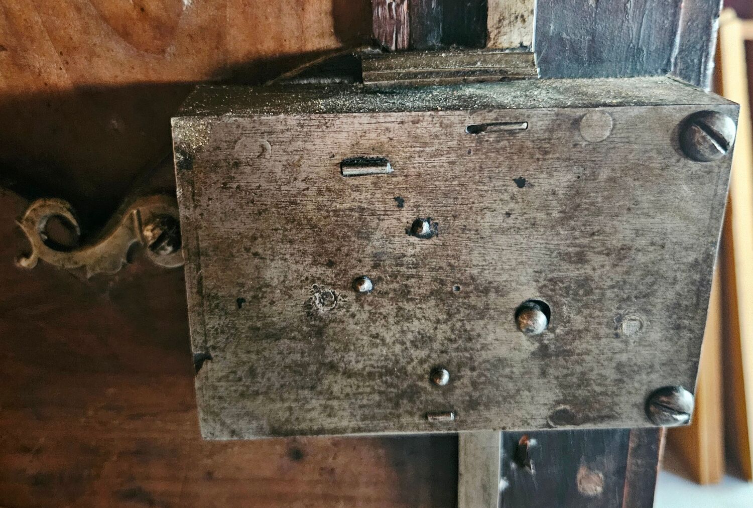 18th-century solid walnut wardrobe – original key – superb patina