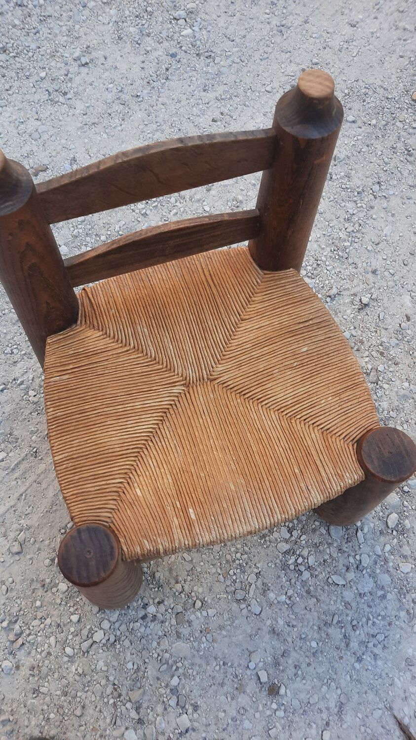 Chaise basse
