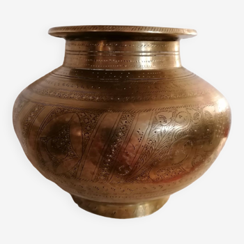 Pot à eau (vase) bénite antique en laiton d'Inde