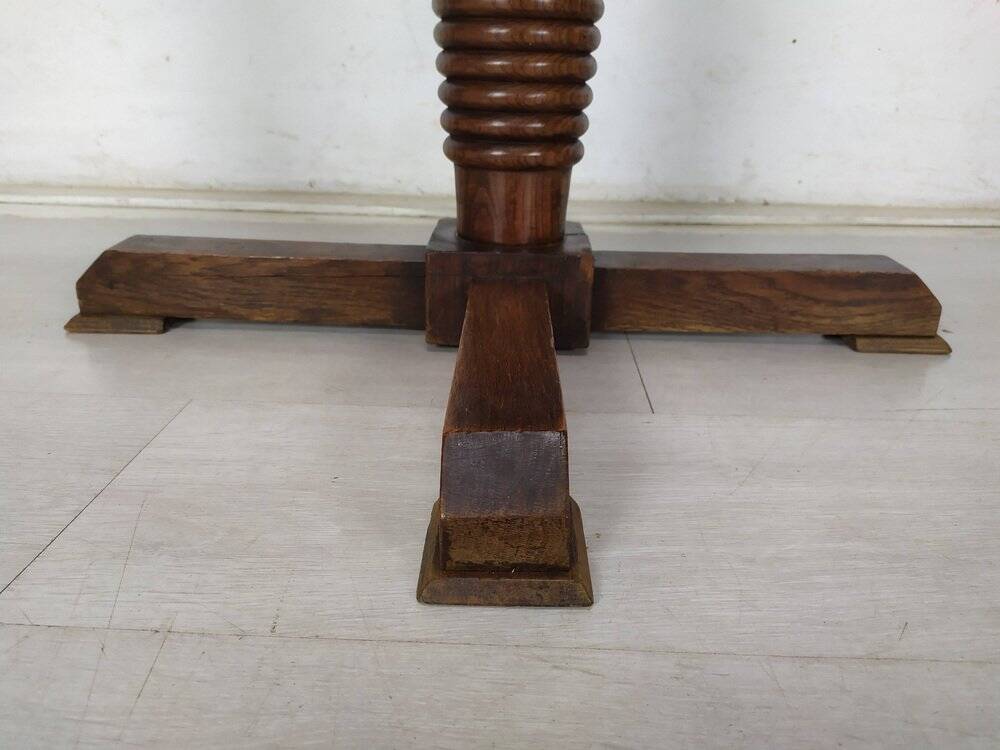 Brutalist bistro table