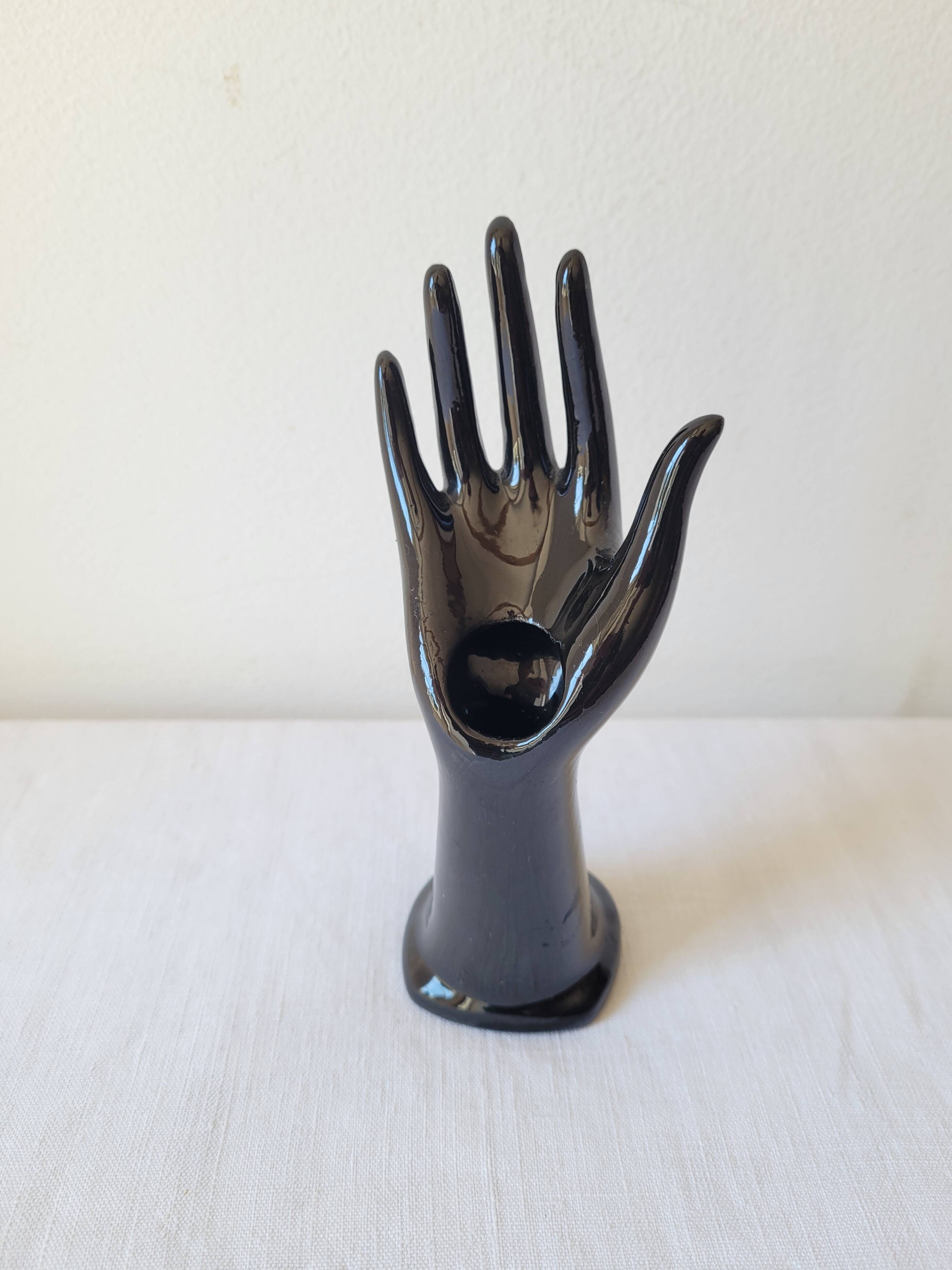 Hand-shaped soliflore vase