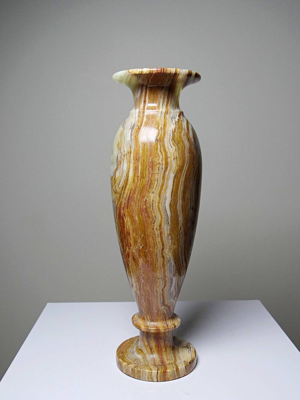 Vintage baluster vase in green striped onyx, Italy, mid-century.