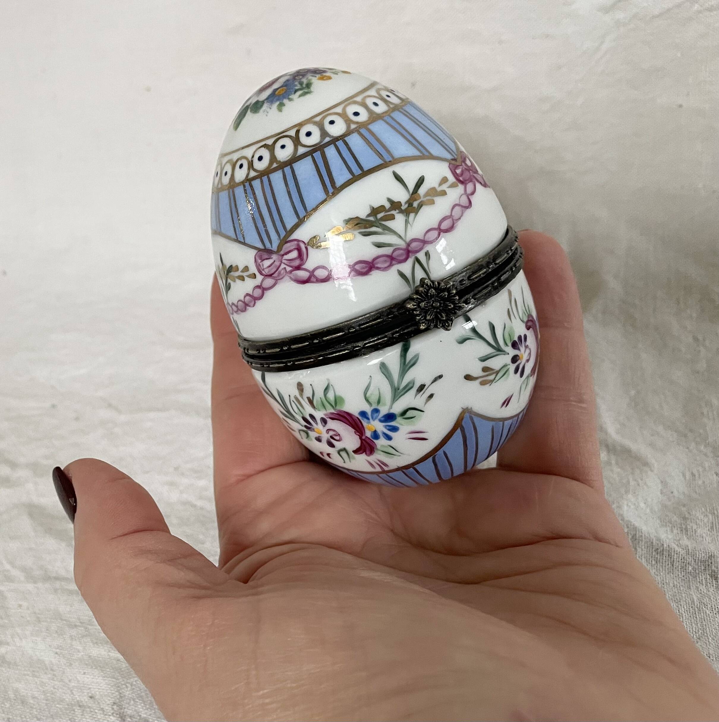 Boîte à bijoux œuf en porcelaine