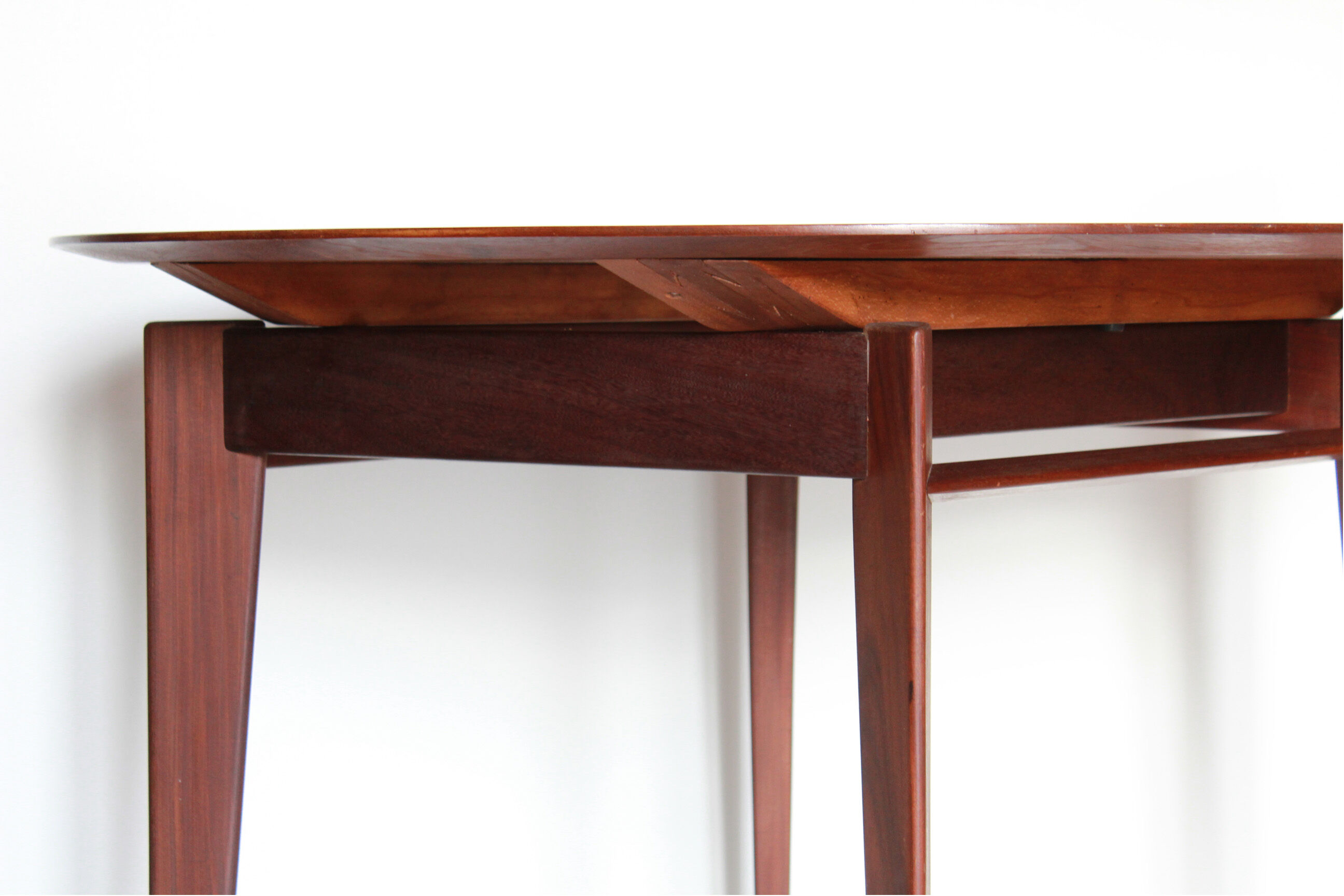 1950s vintage extendible teak dining table by Vittorio Dassi