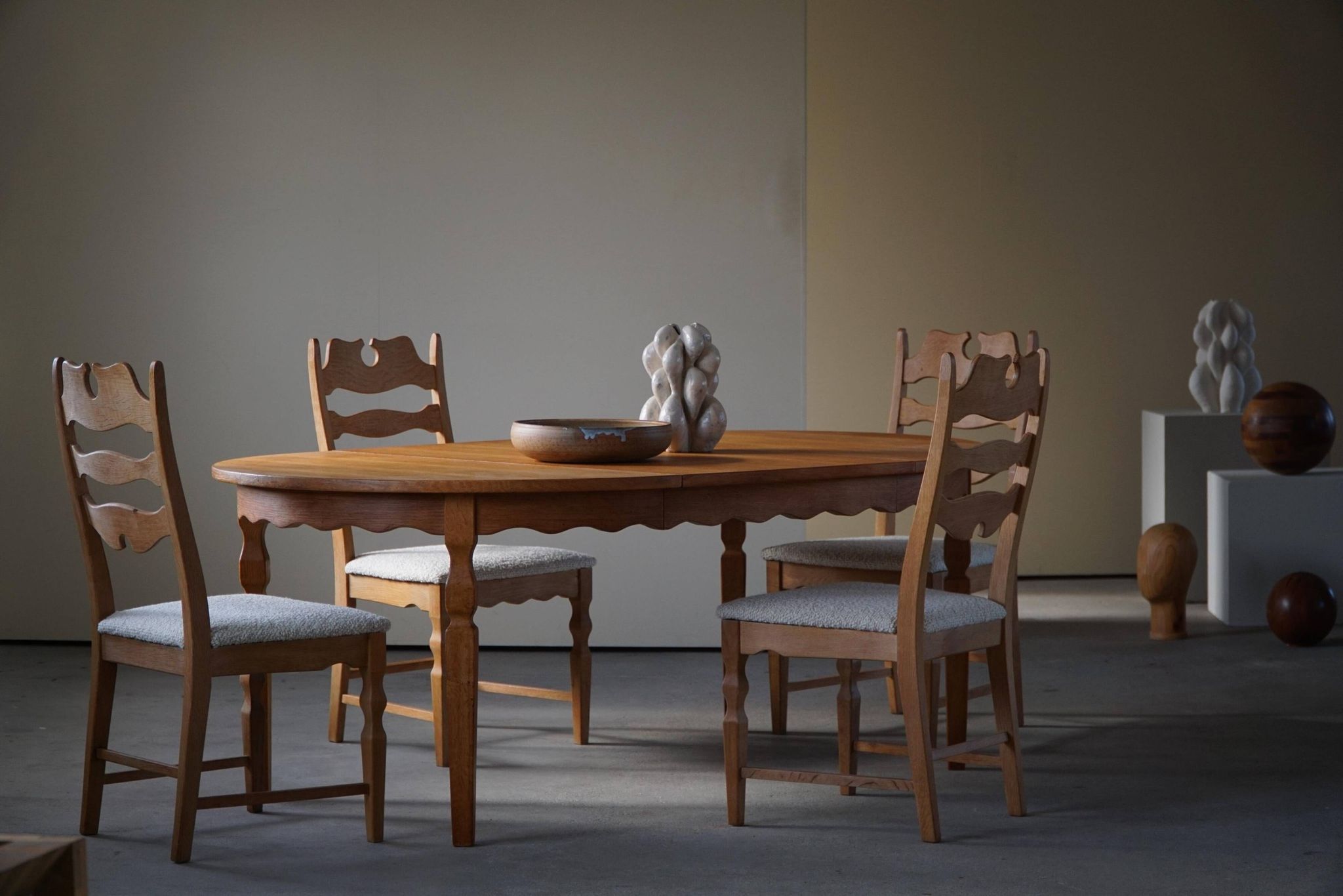Set of 4 "Razorblade" high back chairs in oak & boucle, Henning Kjærnulf, 1960s