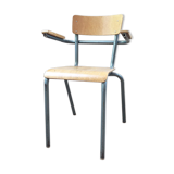 Master chair with armrests