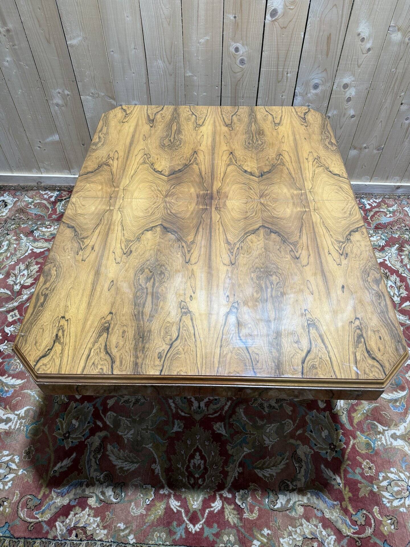 Art Deco dining table in walnut veneer