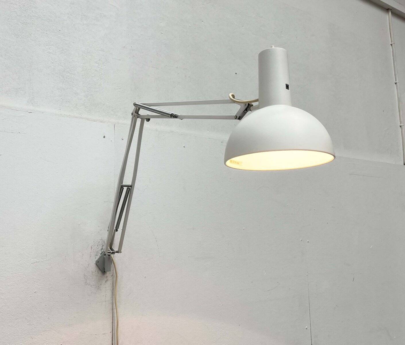 Mid-Century Modern It Task Wall Lamp from Louis Poulsen, 1970s