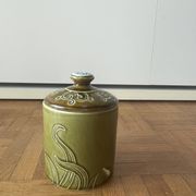 Bonbonnière and ceramic tray g. De Bruyn