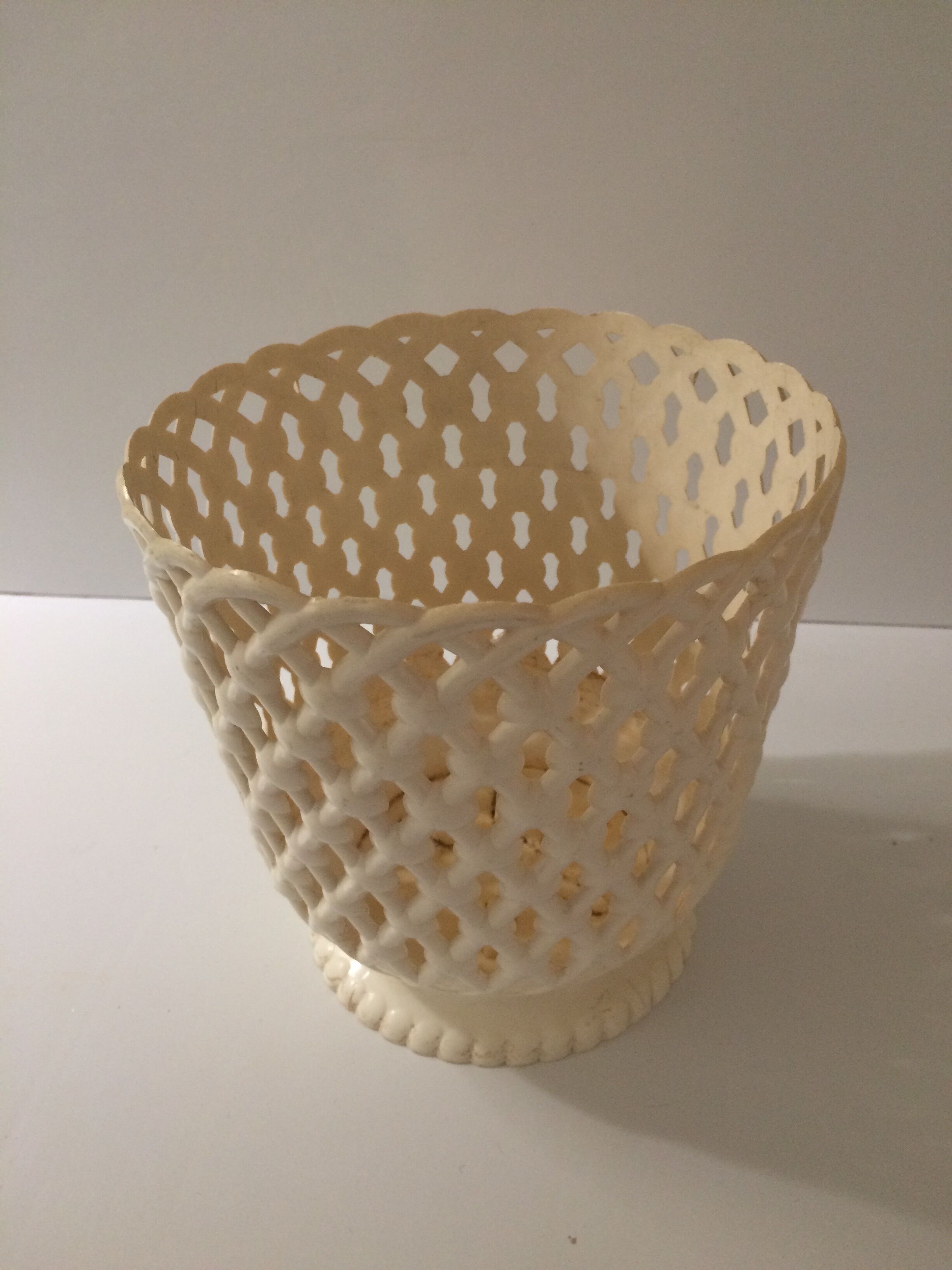 Vintage pot cover 50s