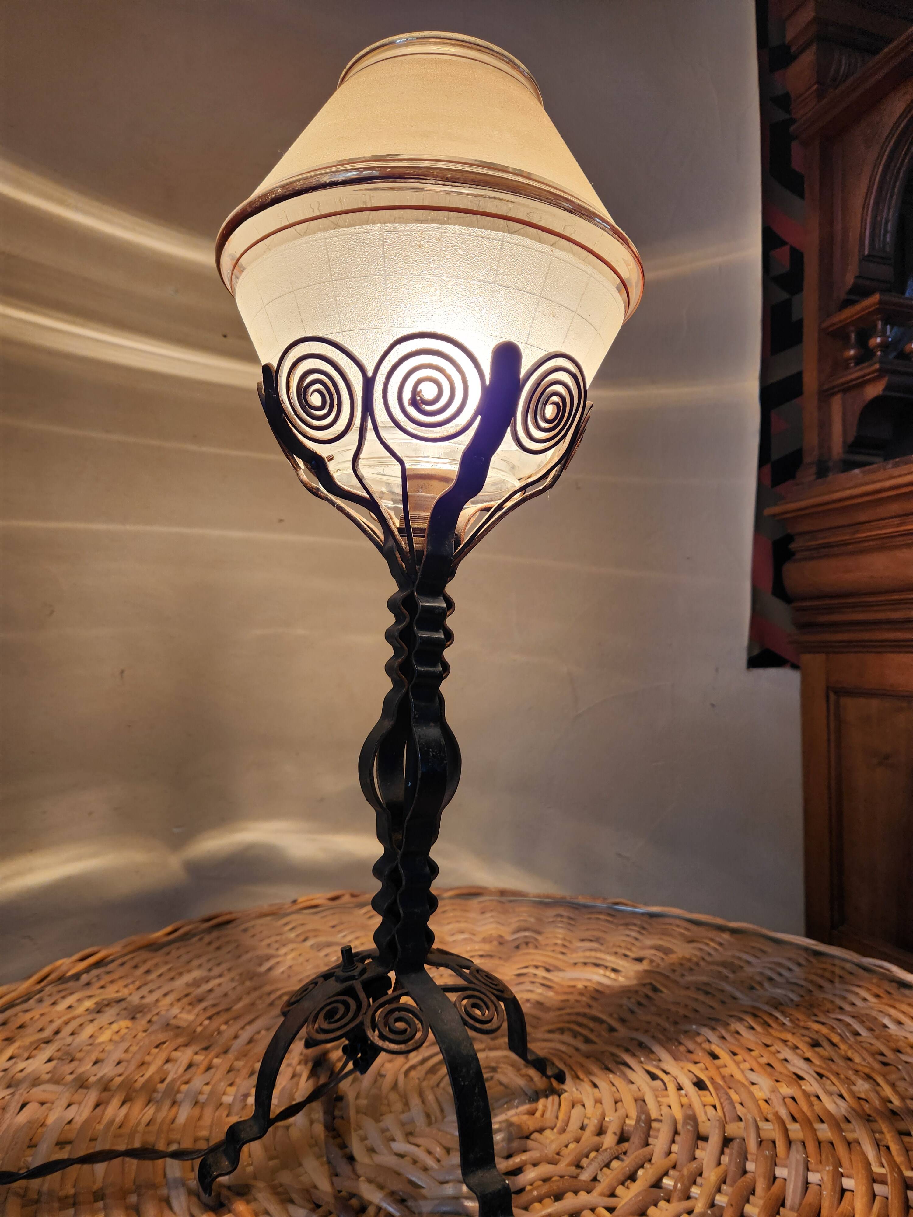 Lampe fer forgé art déco