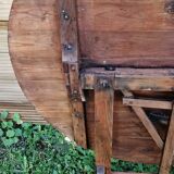 Winegrower's table, Bordeaux grape harvesters