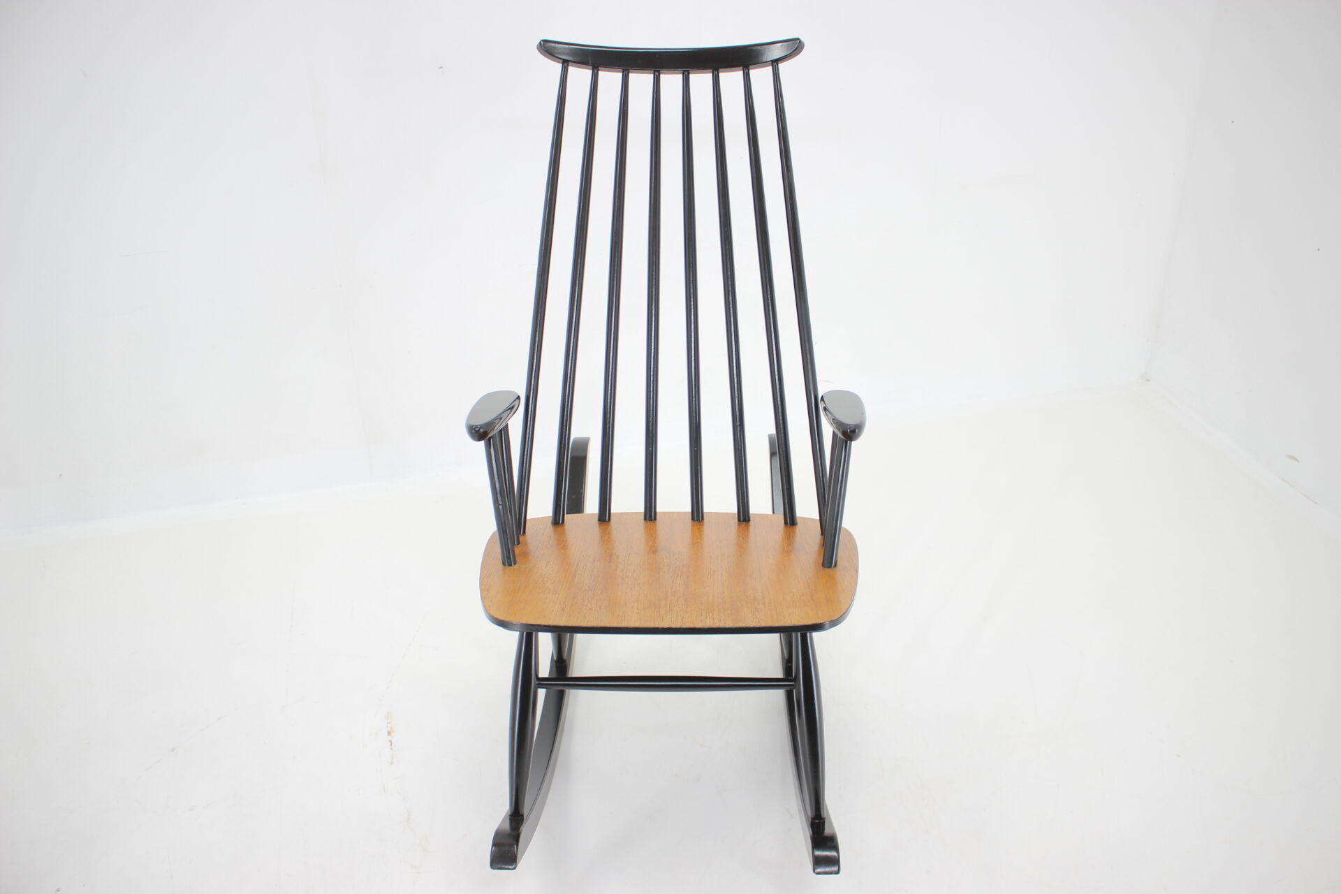 1960s Pair of Varjosen Puunjalostus Beech Rocking Chair, Finland