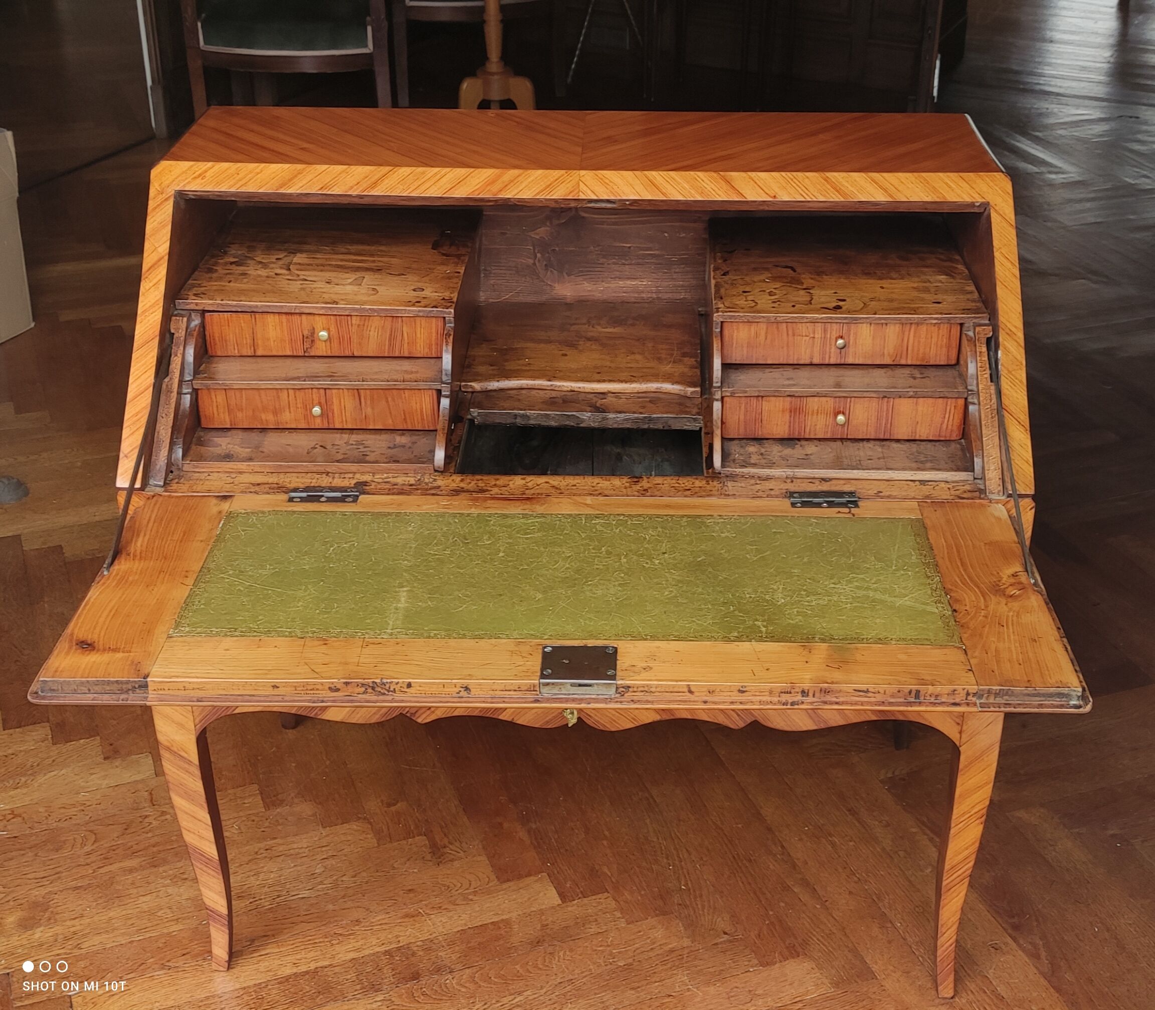 Louis xv period slope office