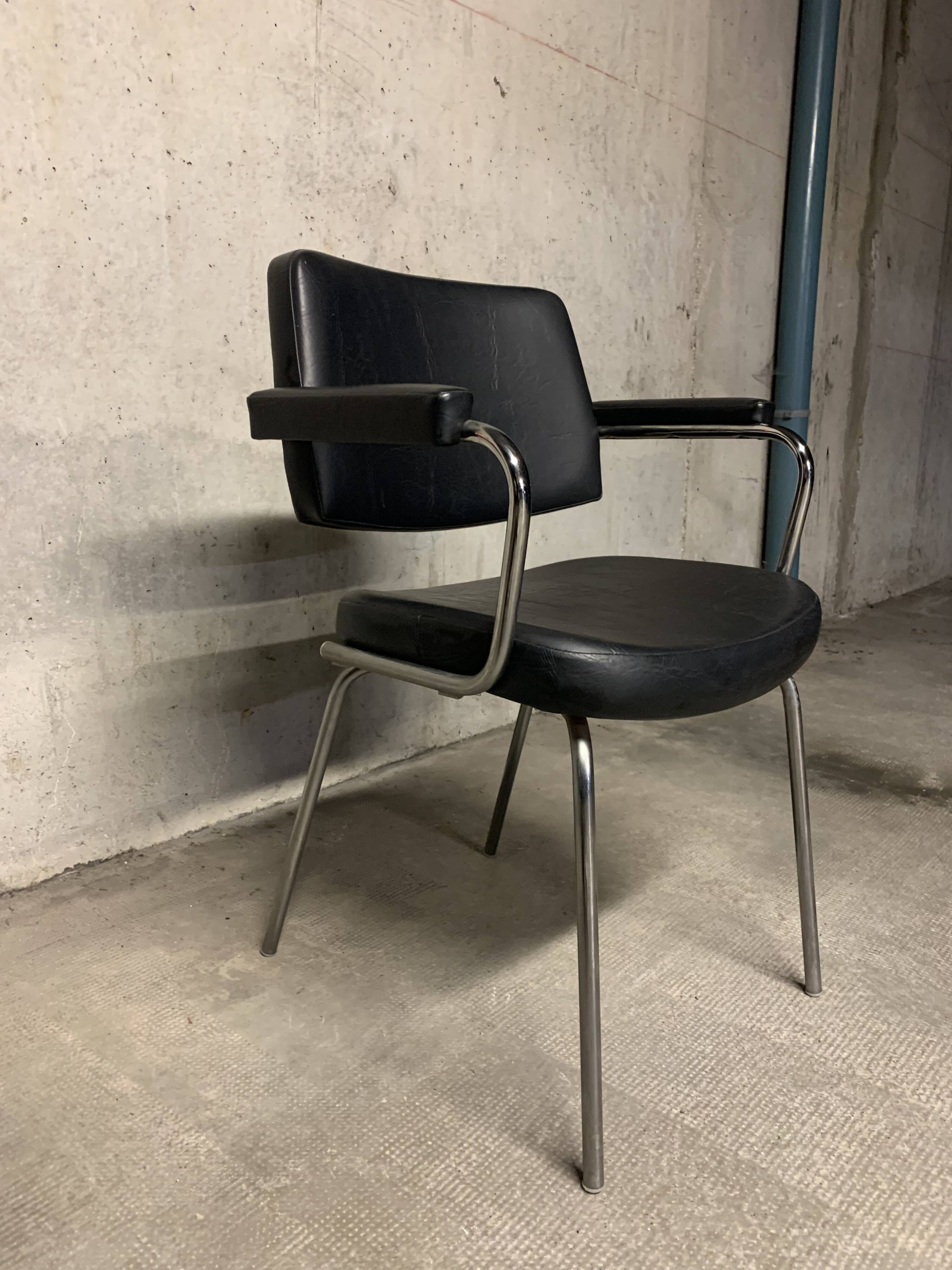 Vintage Retro Design Black Faux Leather Armchair