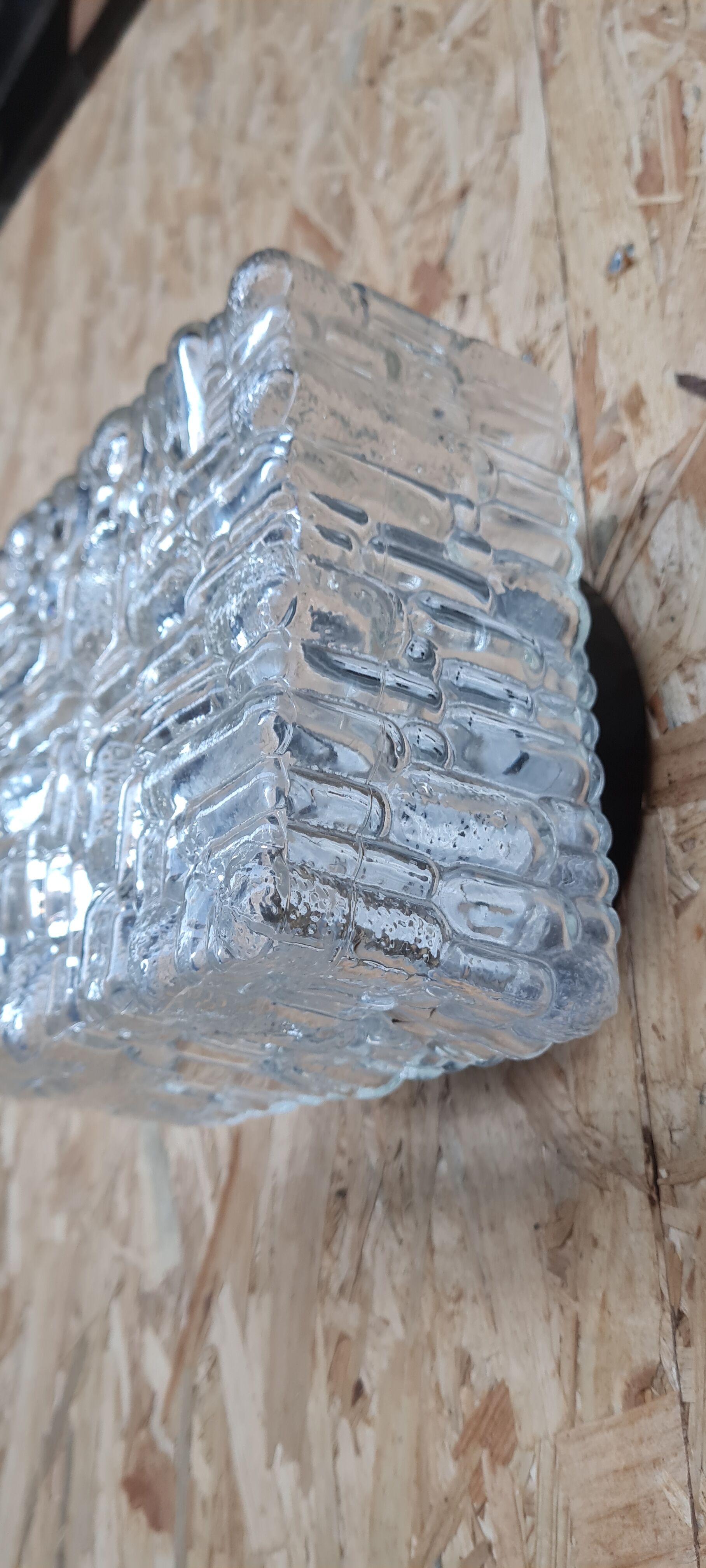 Wall lamp in chiseled glass 1960