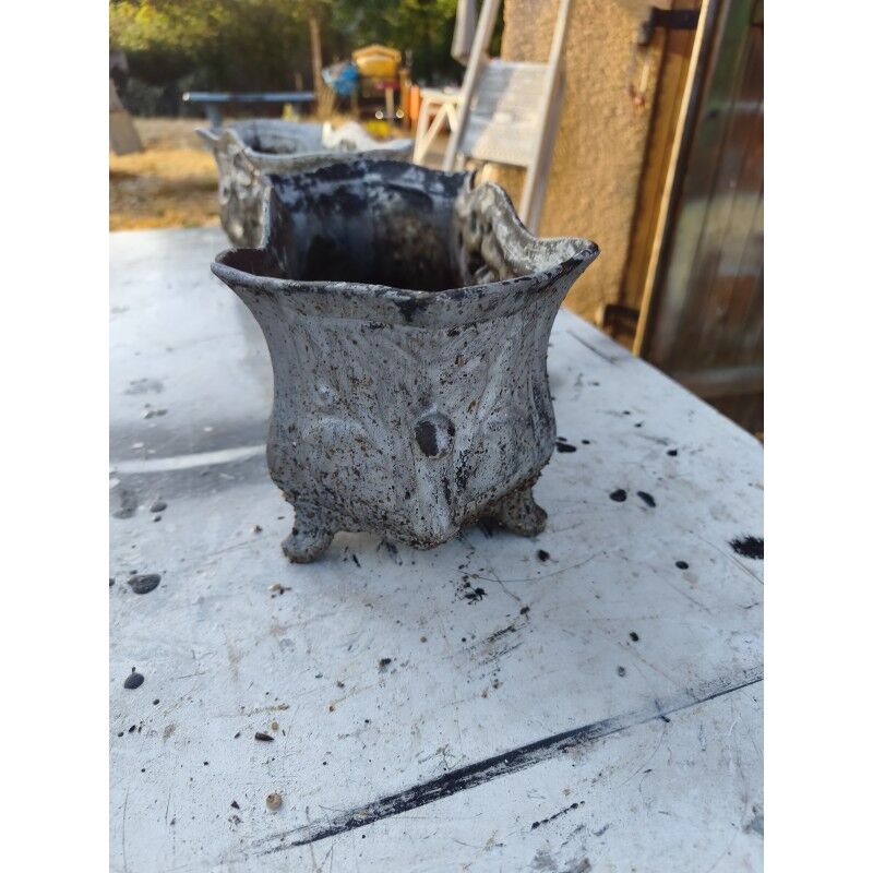 Pair of cast iron planters from 1900 in Charleville - Mézières