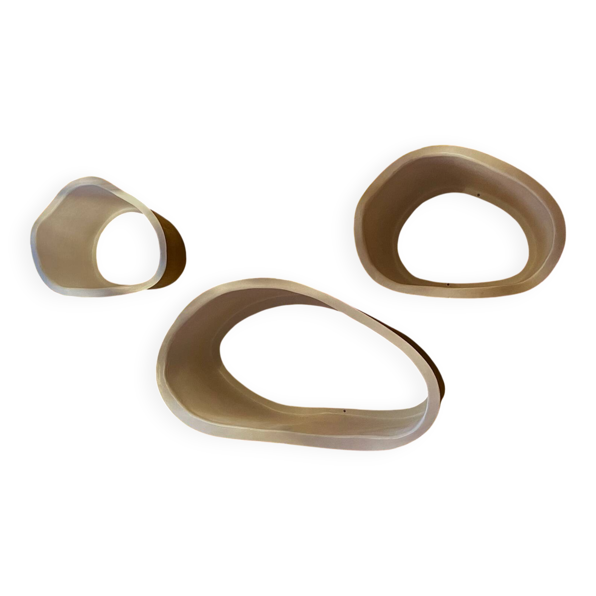 3 vintage ovoid shelves