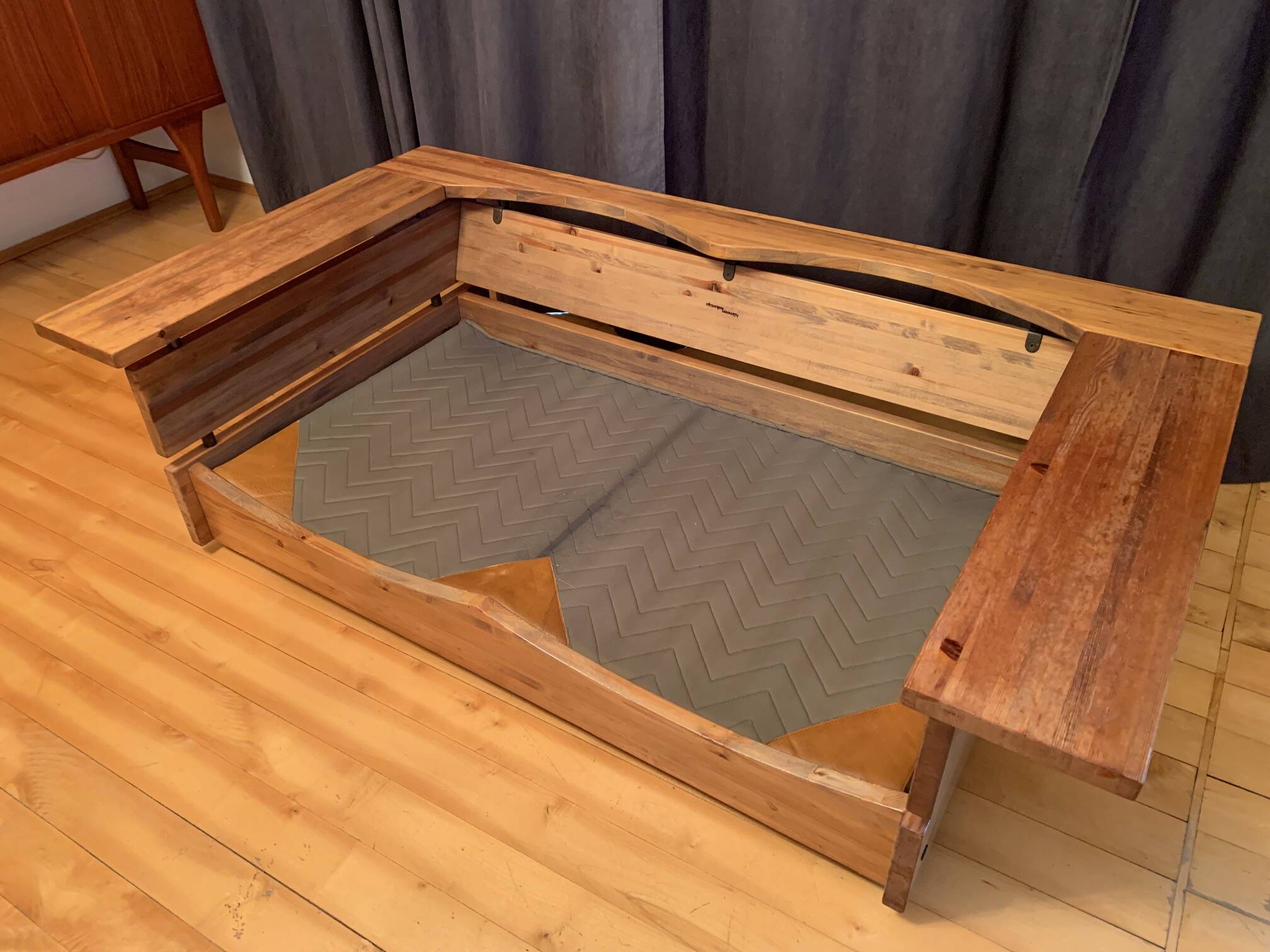 Hämeen Kalustaja sofa, Finland, 1970s