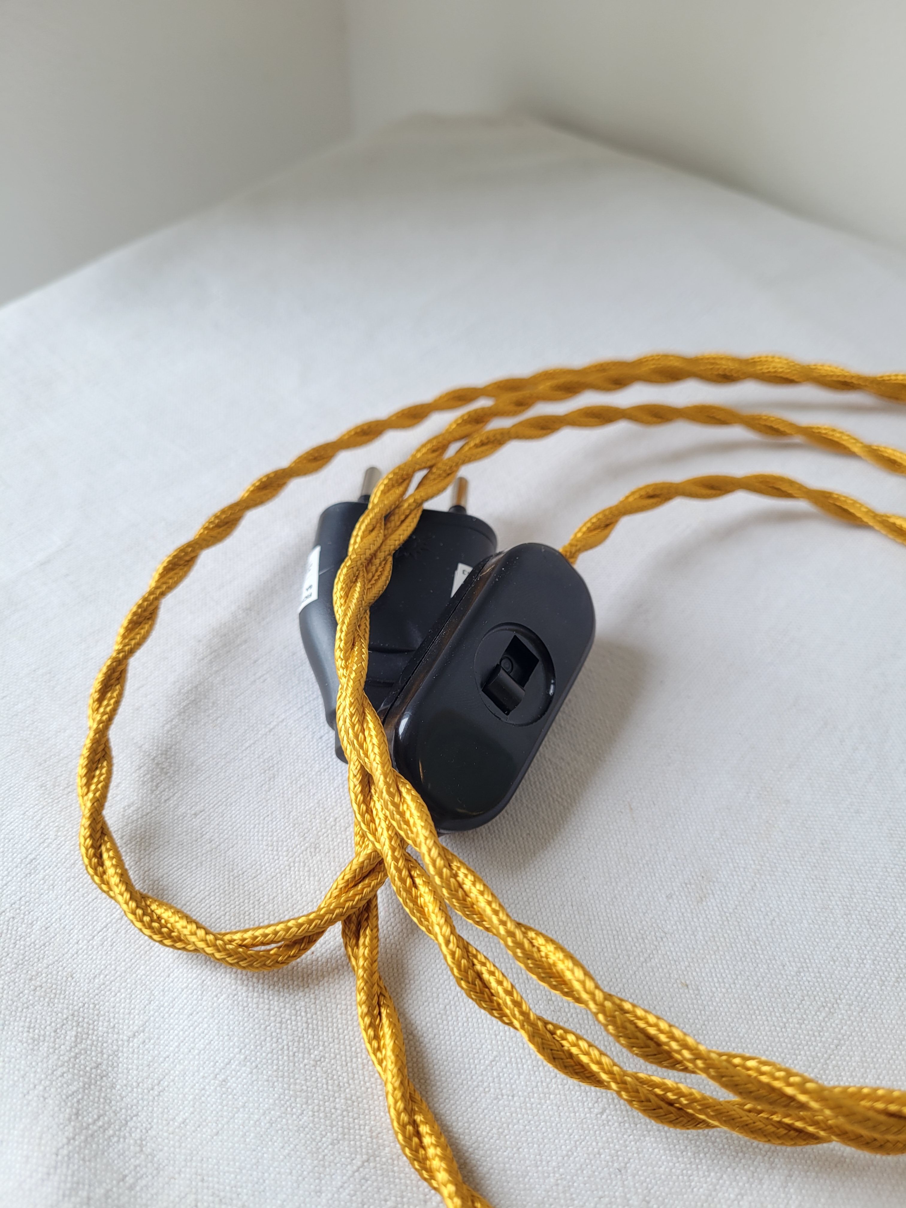 Art Deco lamp in brass and glass