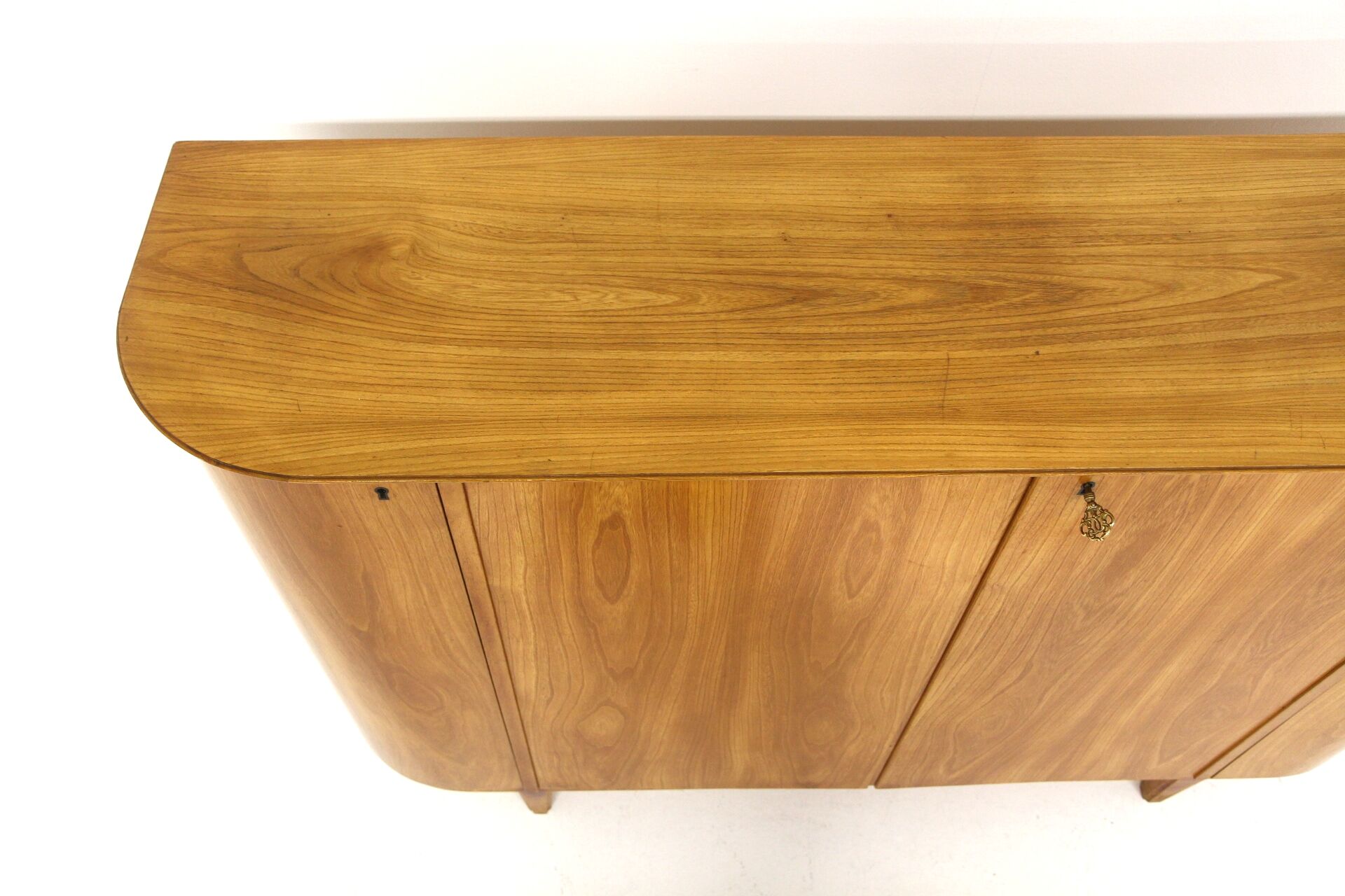 Enfilade scandinave en noyer, Swedish modern, Suède, 1940