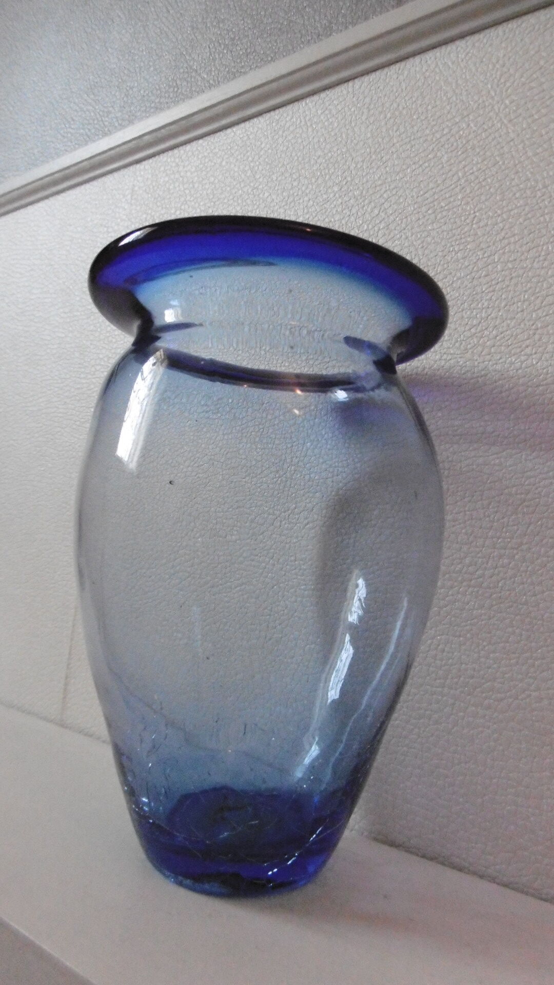 Blue vase glass blows