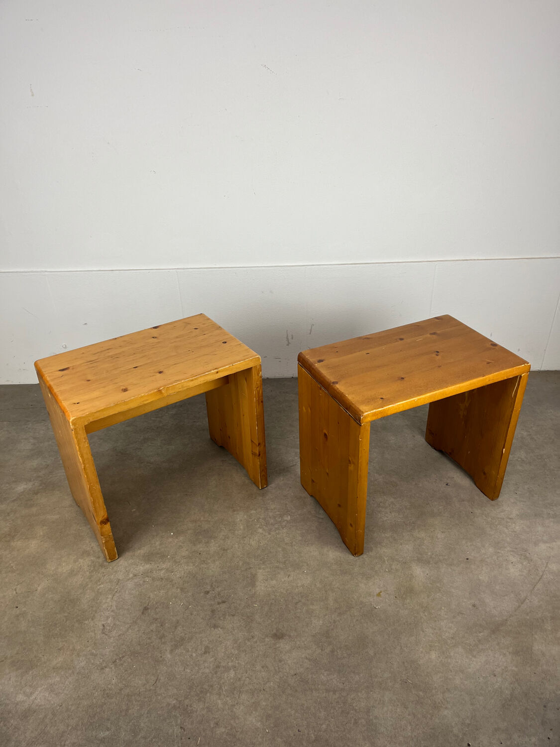 Pair of stools Les Arcs, Charlotte Perriand selection