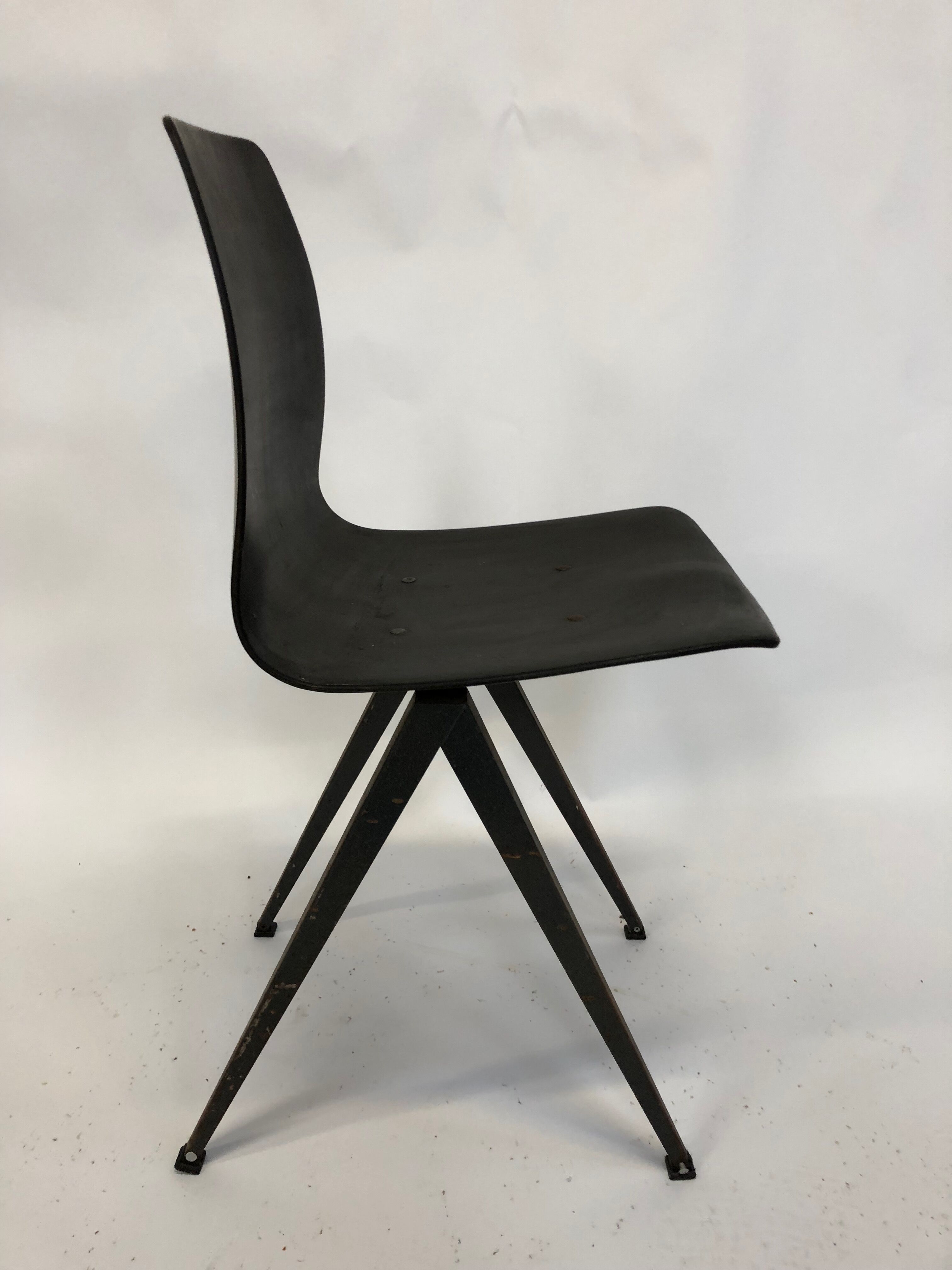 Vintage school Friso Kramer with Chair flesh compass work table