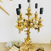 Chandeliers en bronze doré massif époque milieu XXe socles en marbre