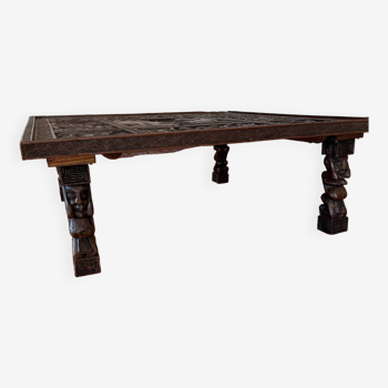 Table basse sculptée (africaine )