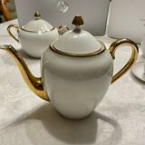 Ensemble petit-déjeuner porcelaine blanche et dorée