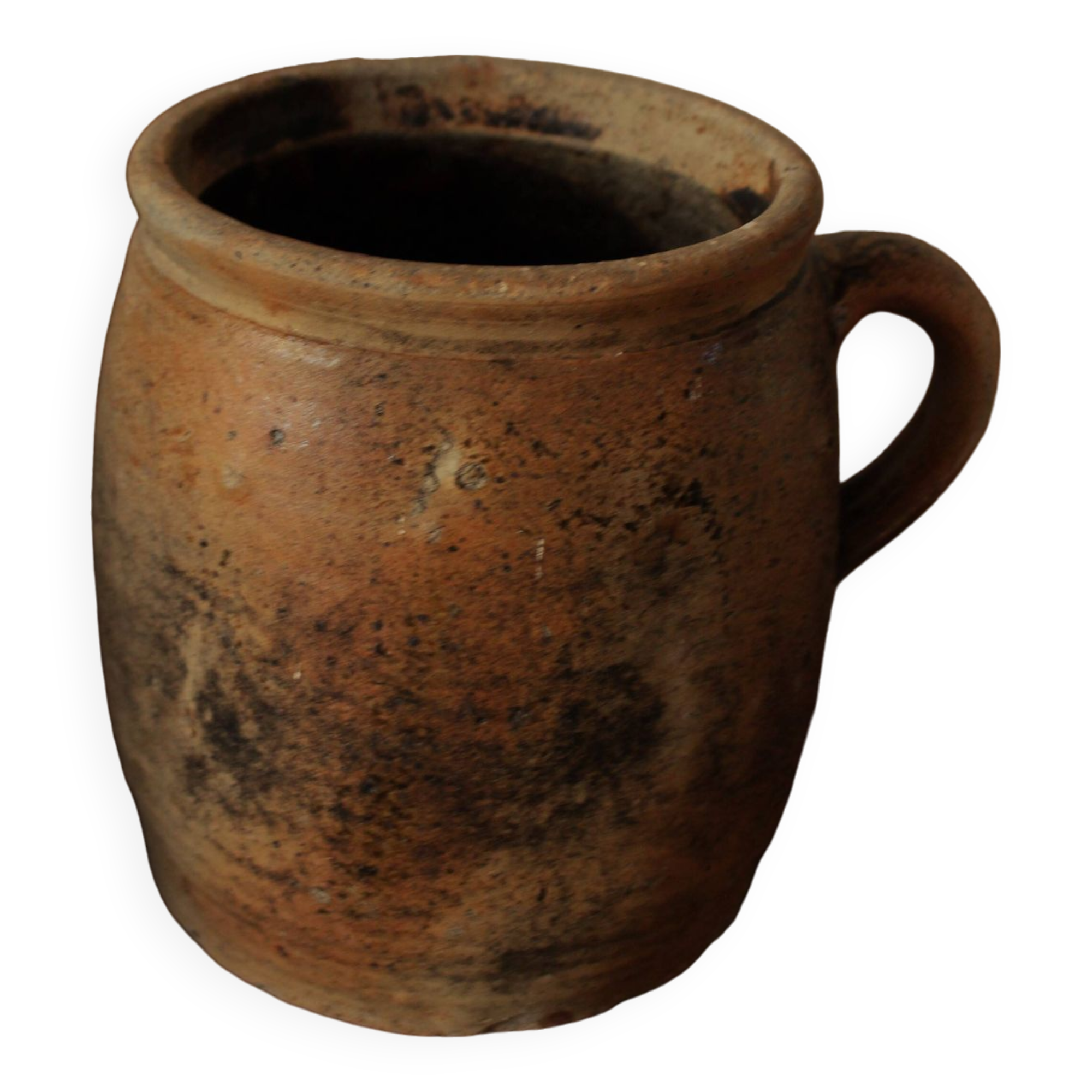 Large round terracotta pot with handle