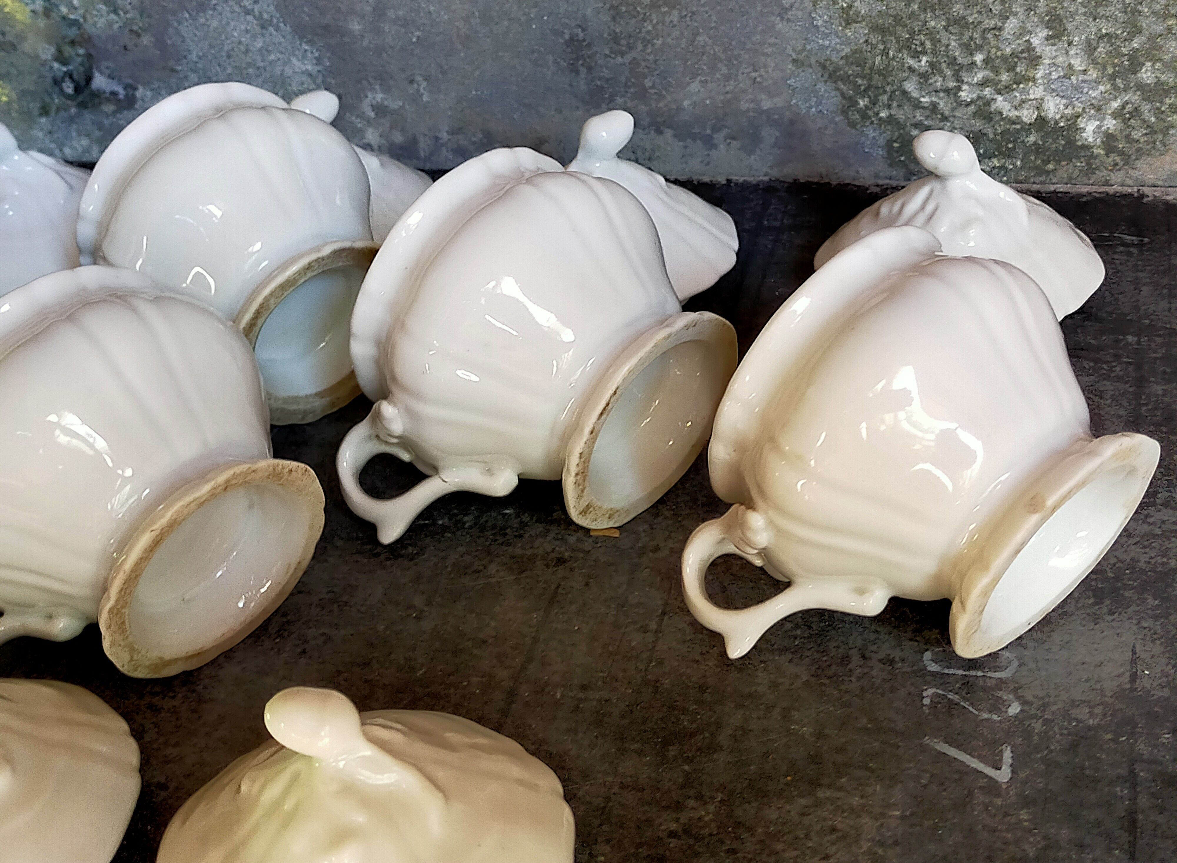 Set of seven covered pots and tray old white slurry nineteenth