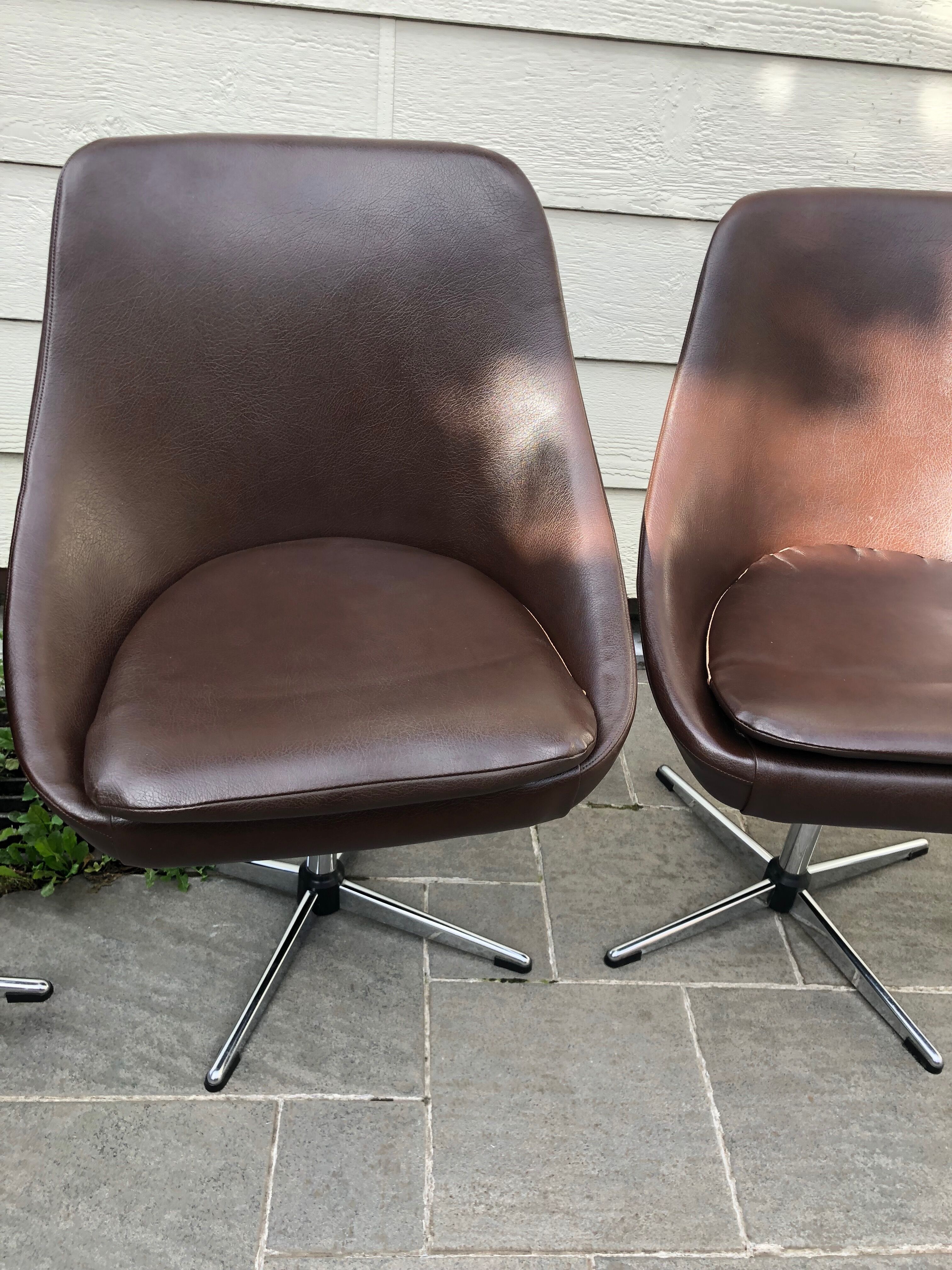 Swivel chairs year 60/70