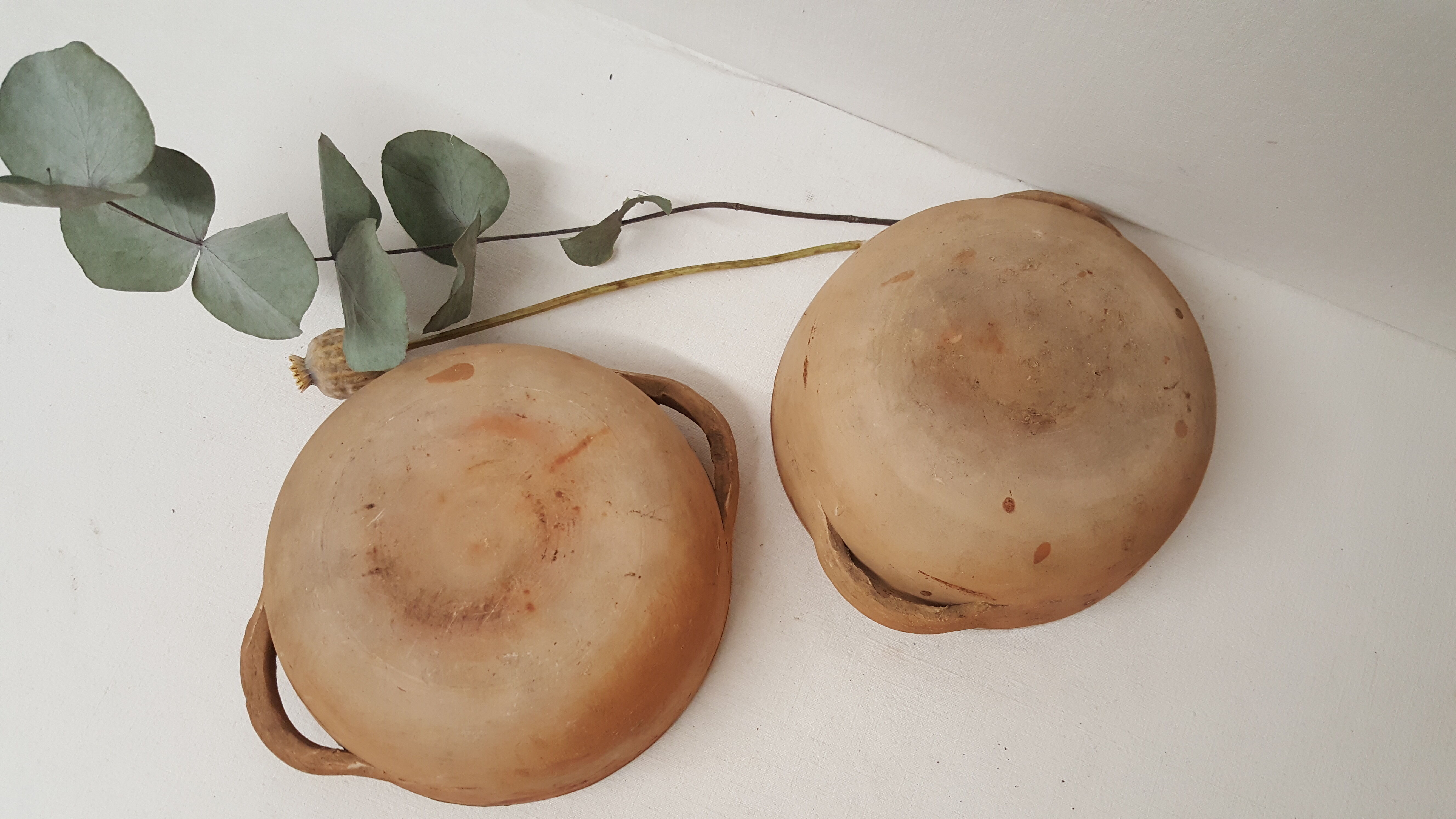 Glazed terracotta bowl duo