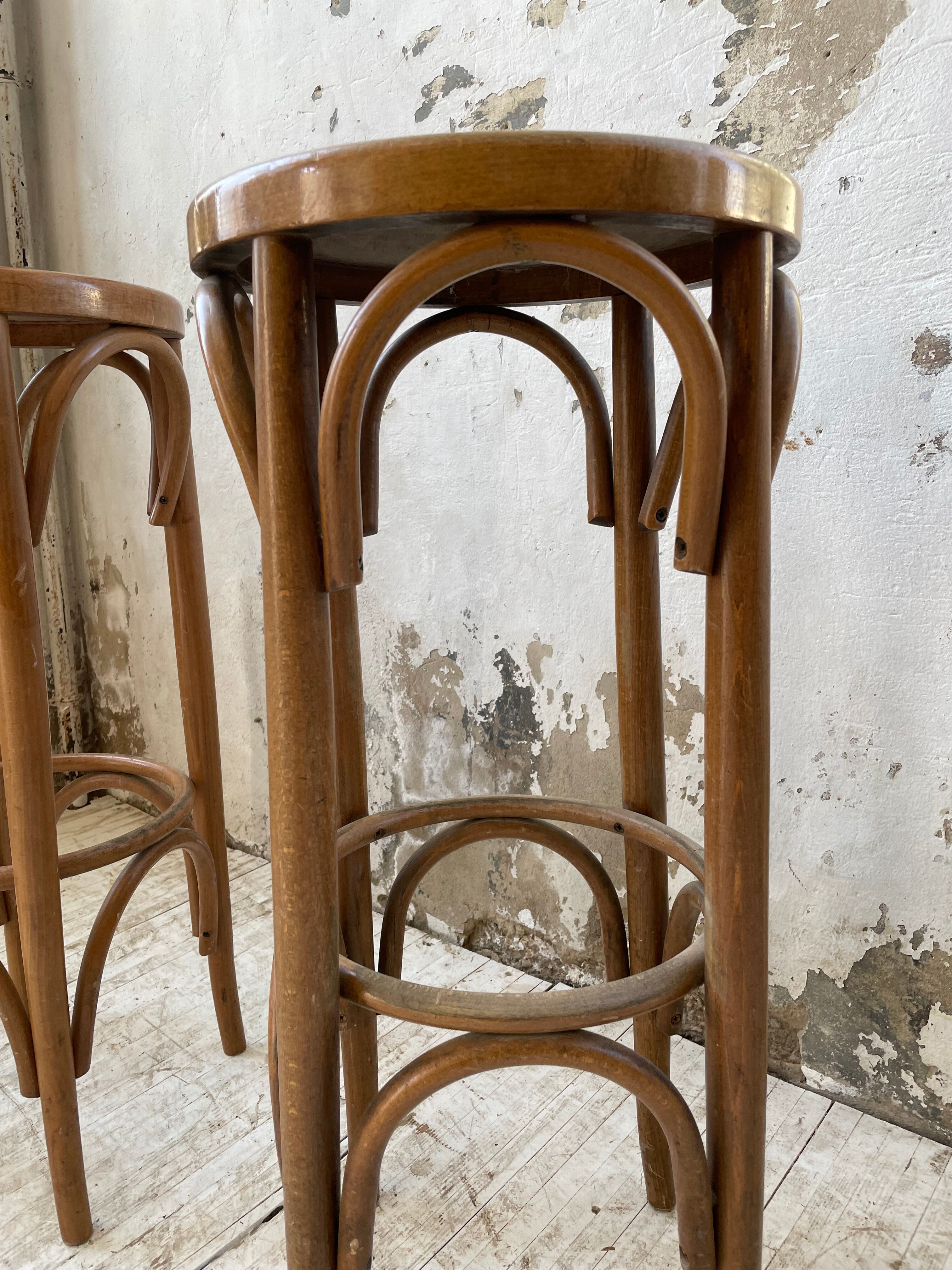 Baumann high stools